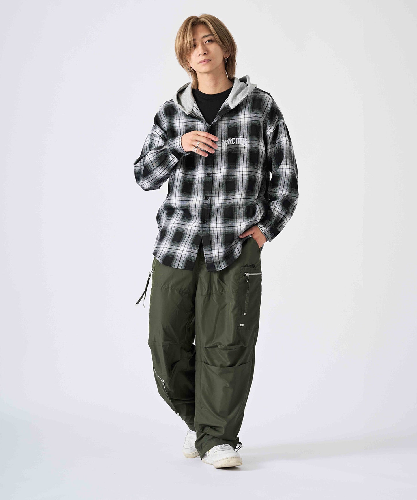 フード付き チェックシャツ