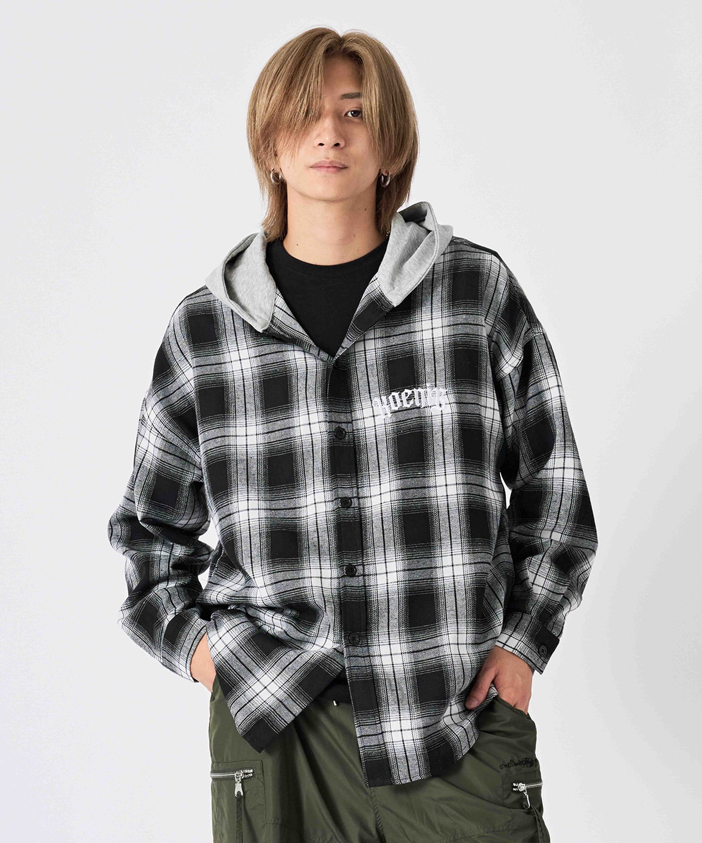 フード付き チェックシャツ
