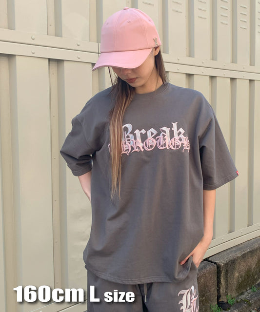 ロゴ刺繍半袖Tee