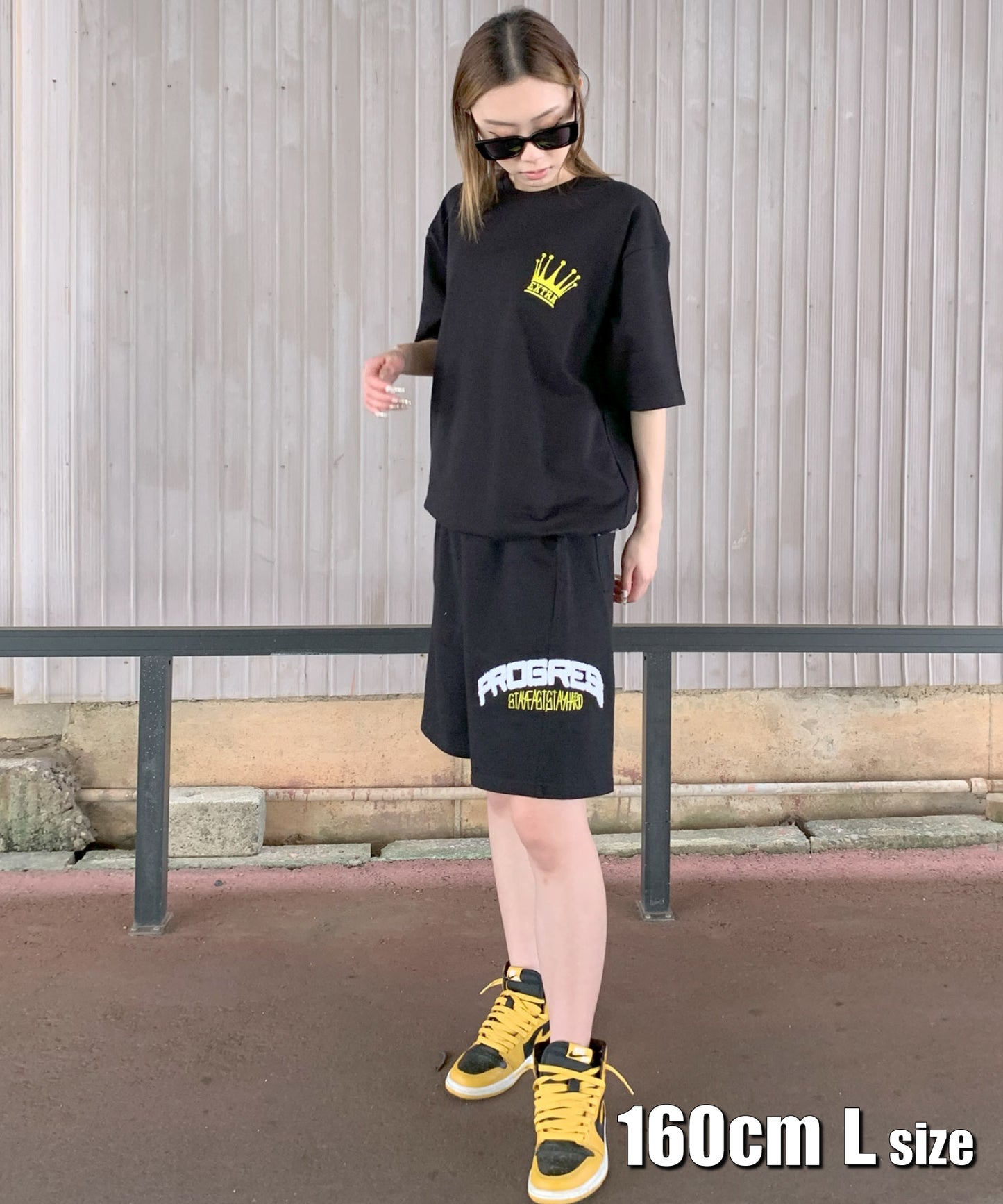 クラウンサガラ刺繍セットアップ