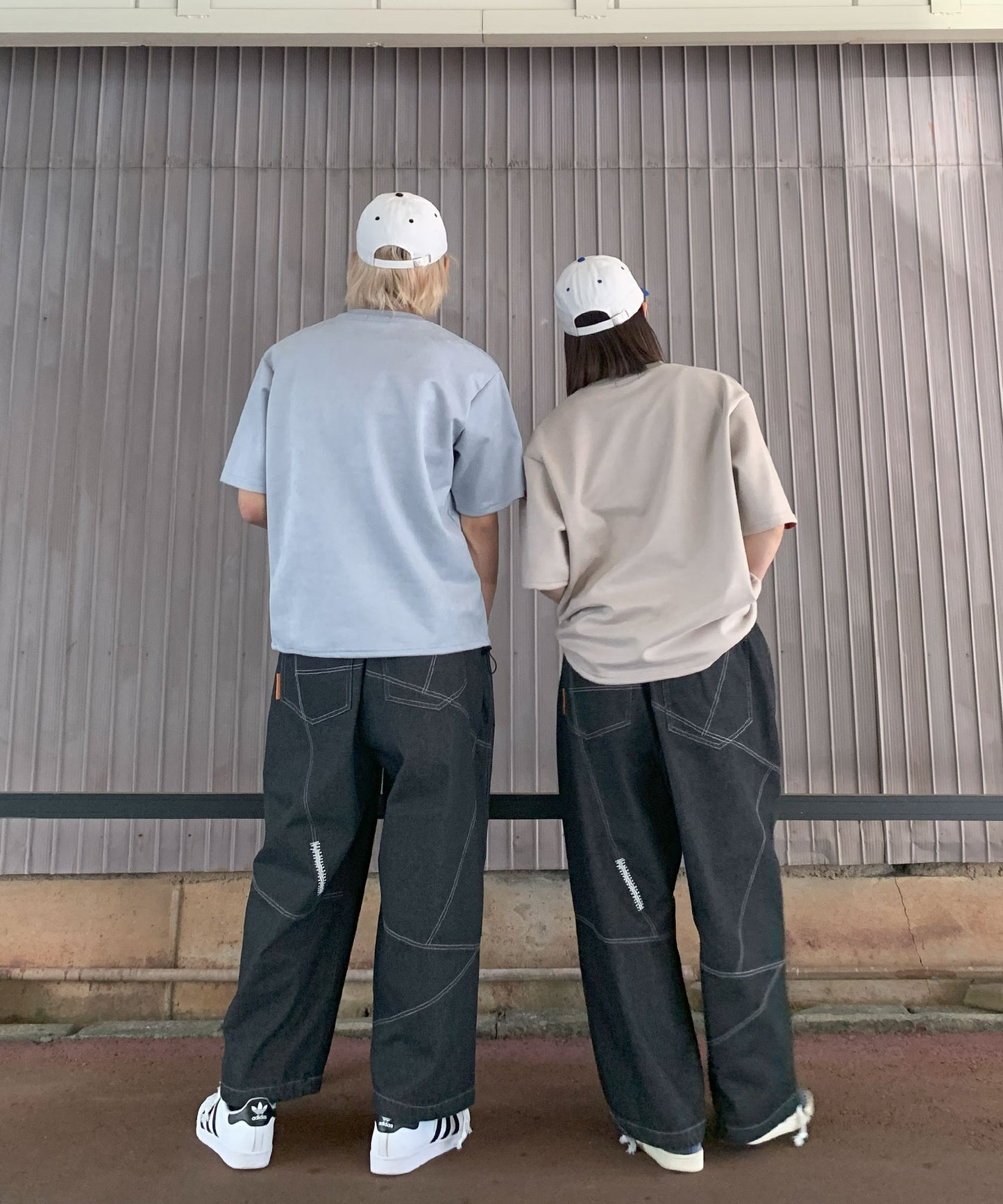 ステッチデザインバルーンパンツ
