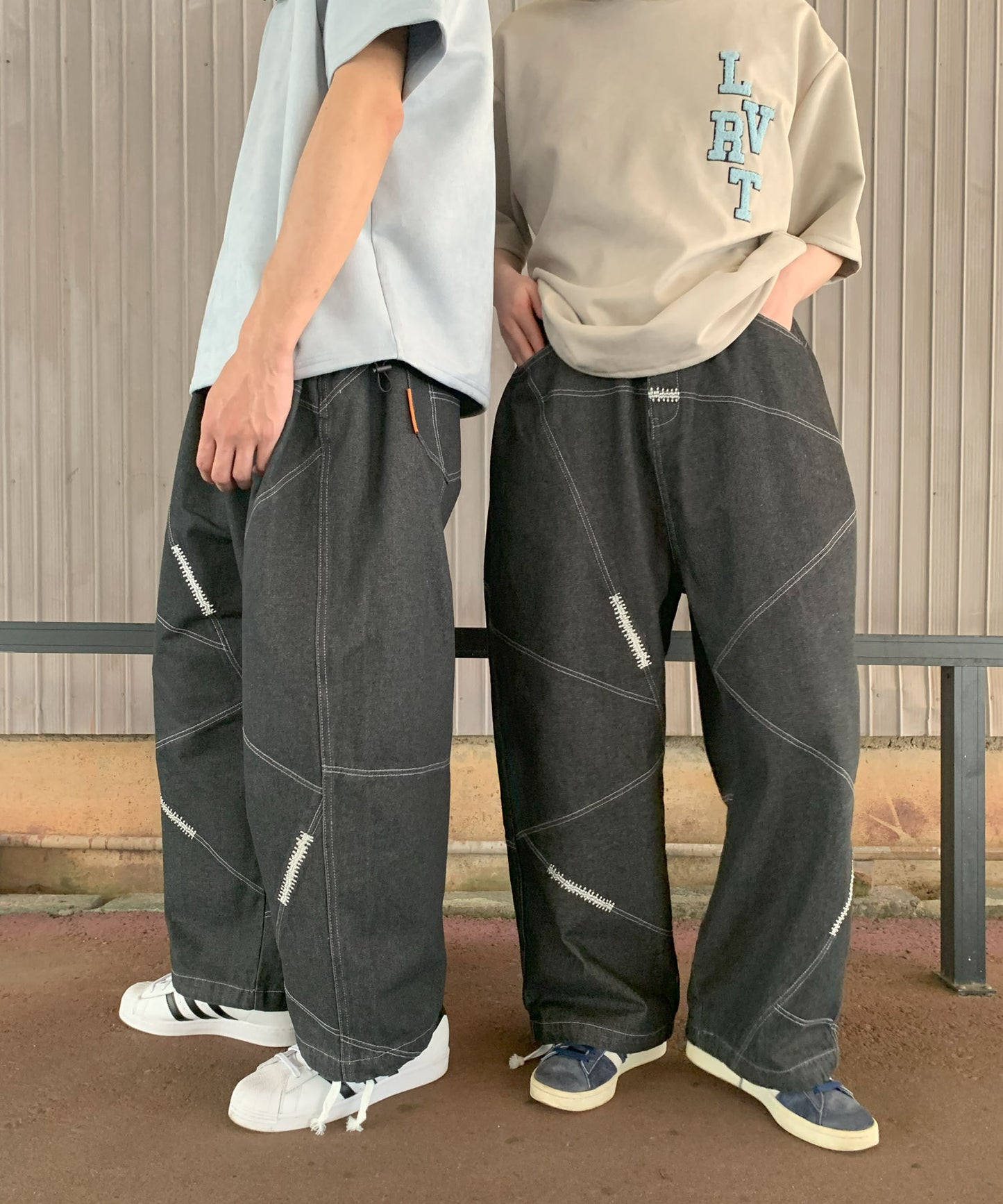 ステッチデザインバルーンパンツ
