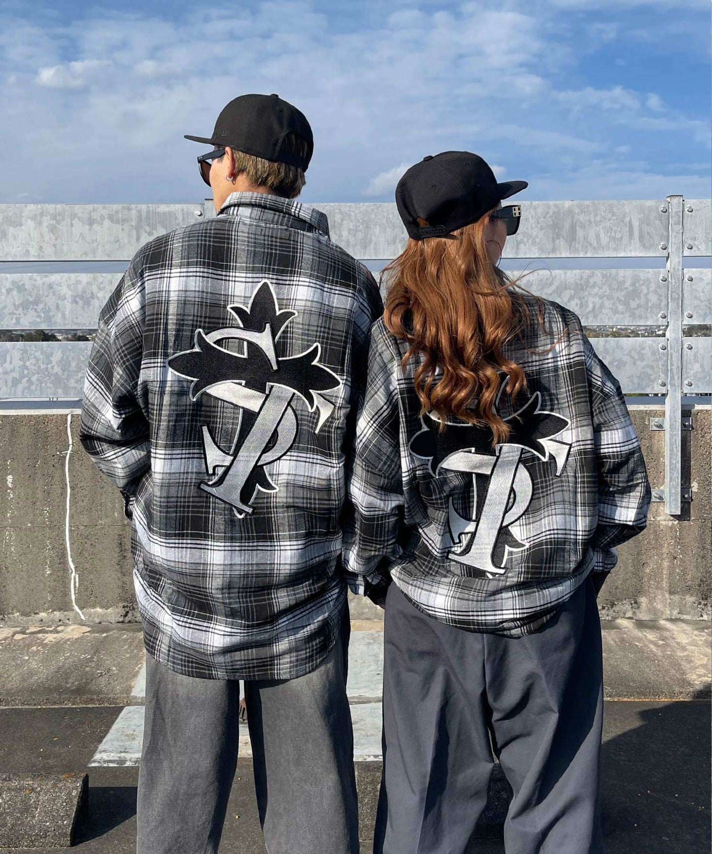 クロスモチーフドルマン長袖シャツ