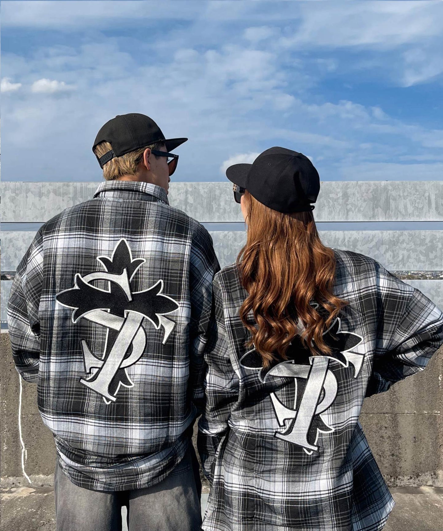 クロスモチーフドルマン長袖シャツ