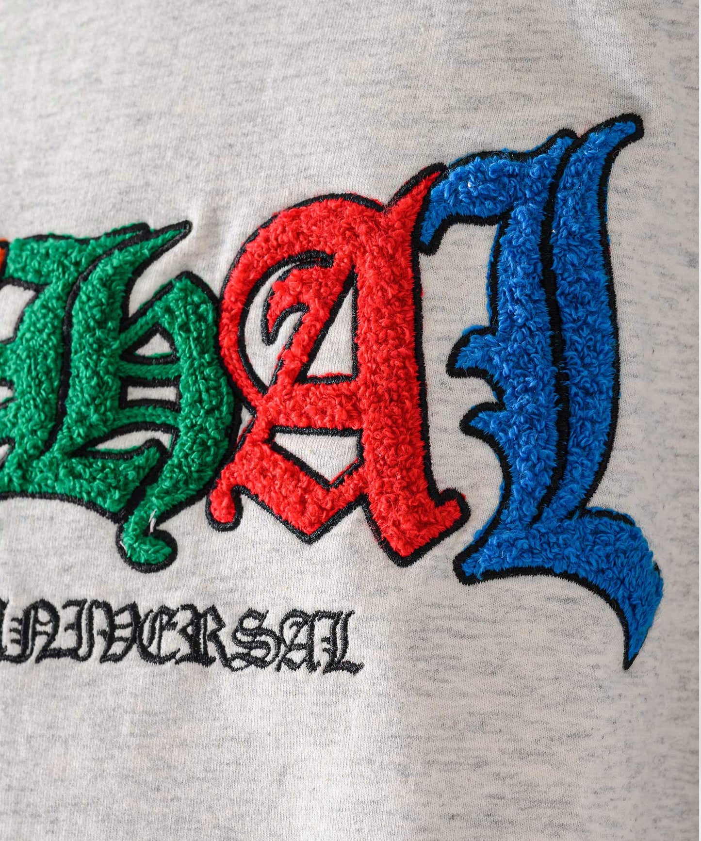 サガラ刺繍マルチカラーロゴTシャツ