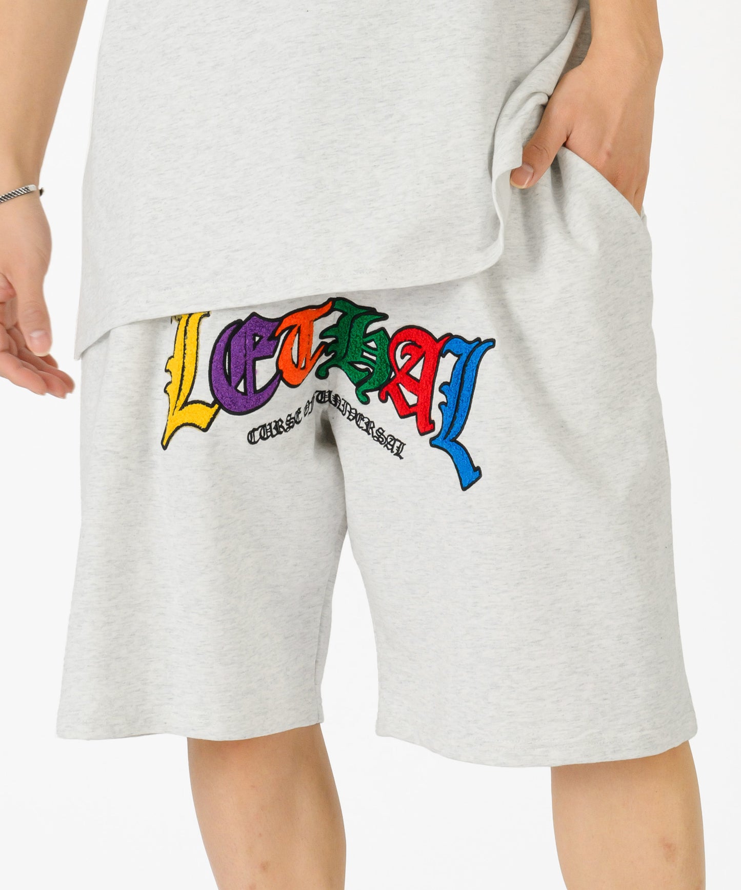 サガラ刺繍マルチカラーショートパンツ