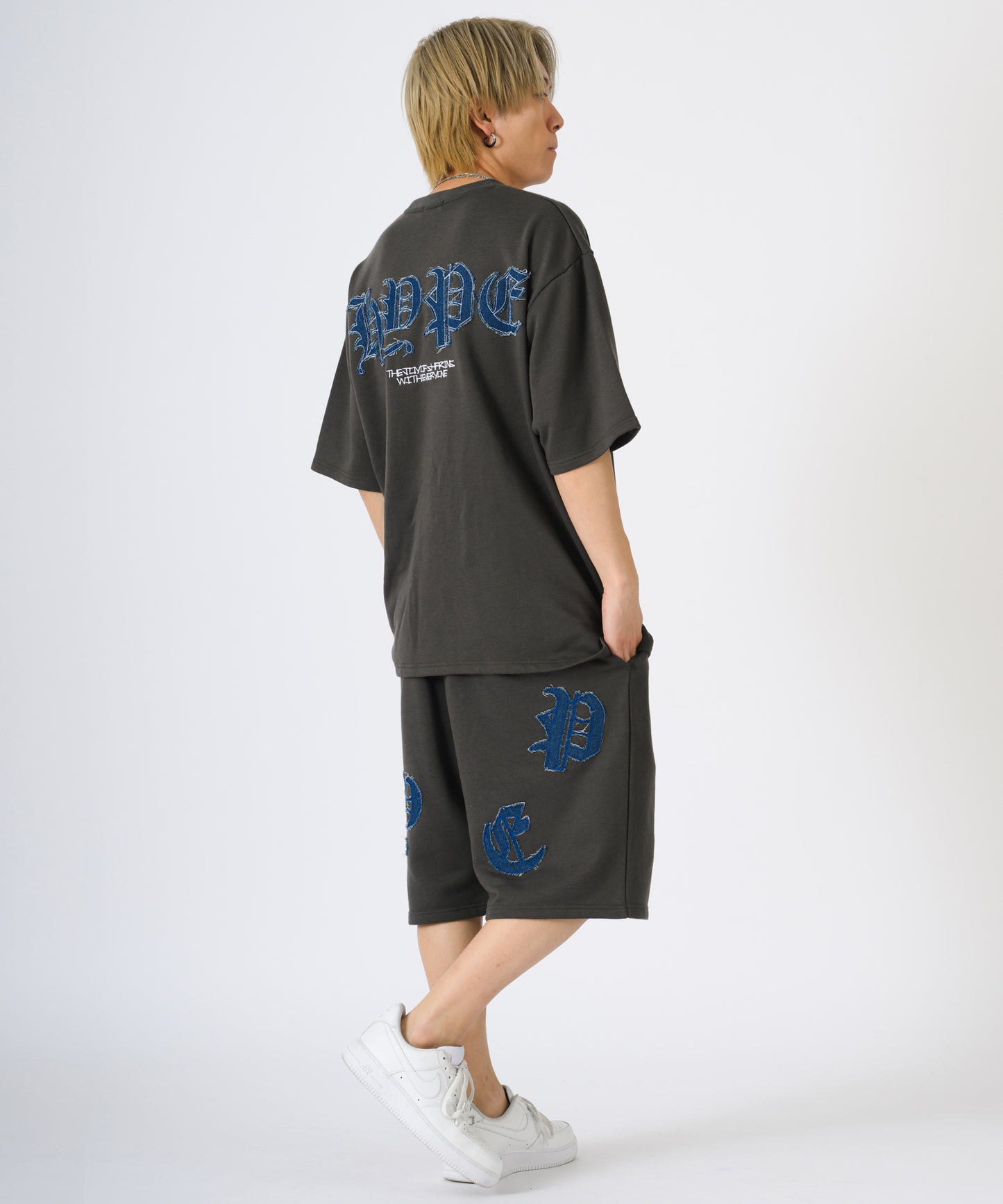 デニムアップリケTシャツ