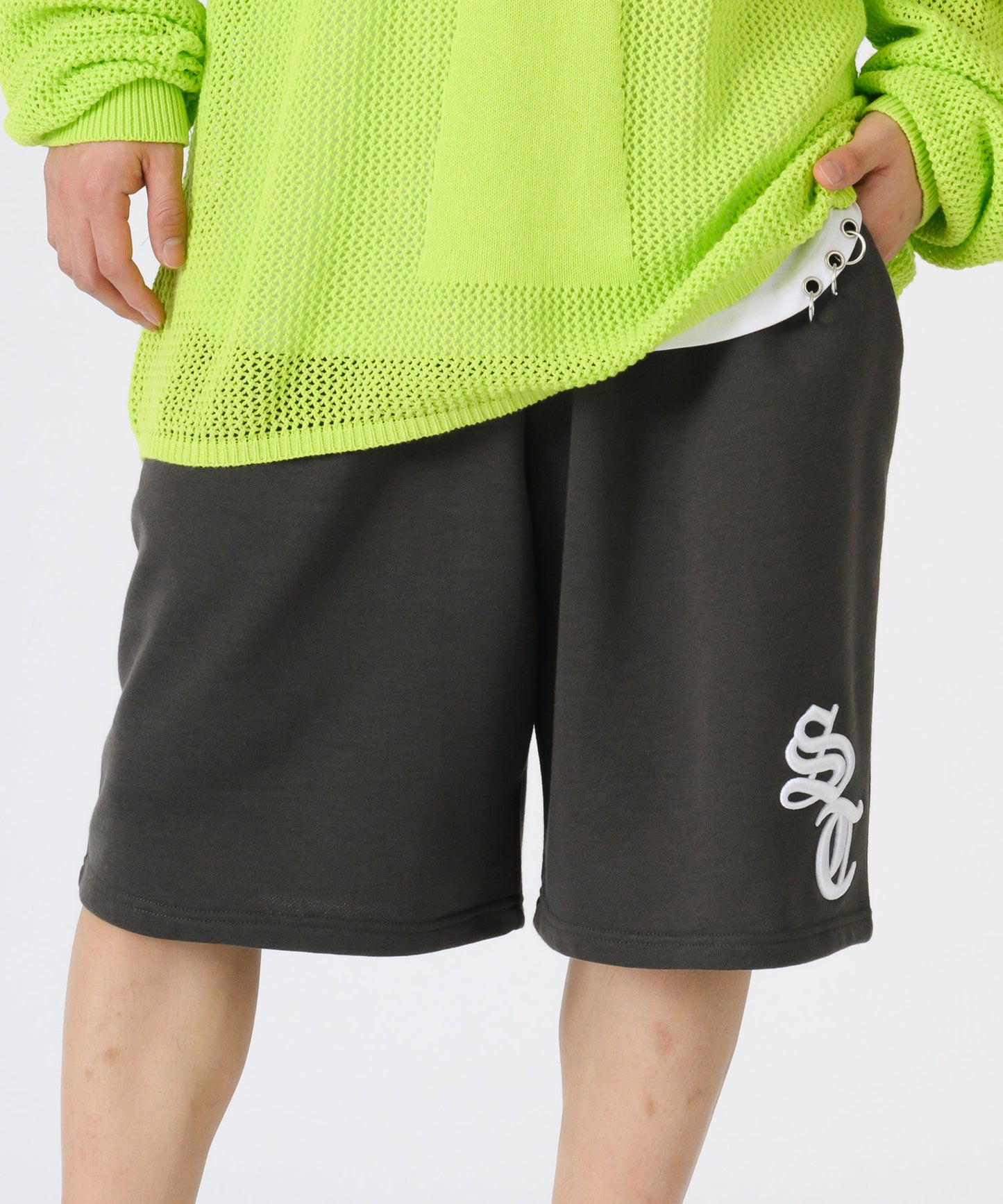 デニムアップリケショートパンツ