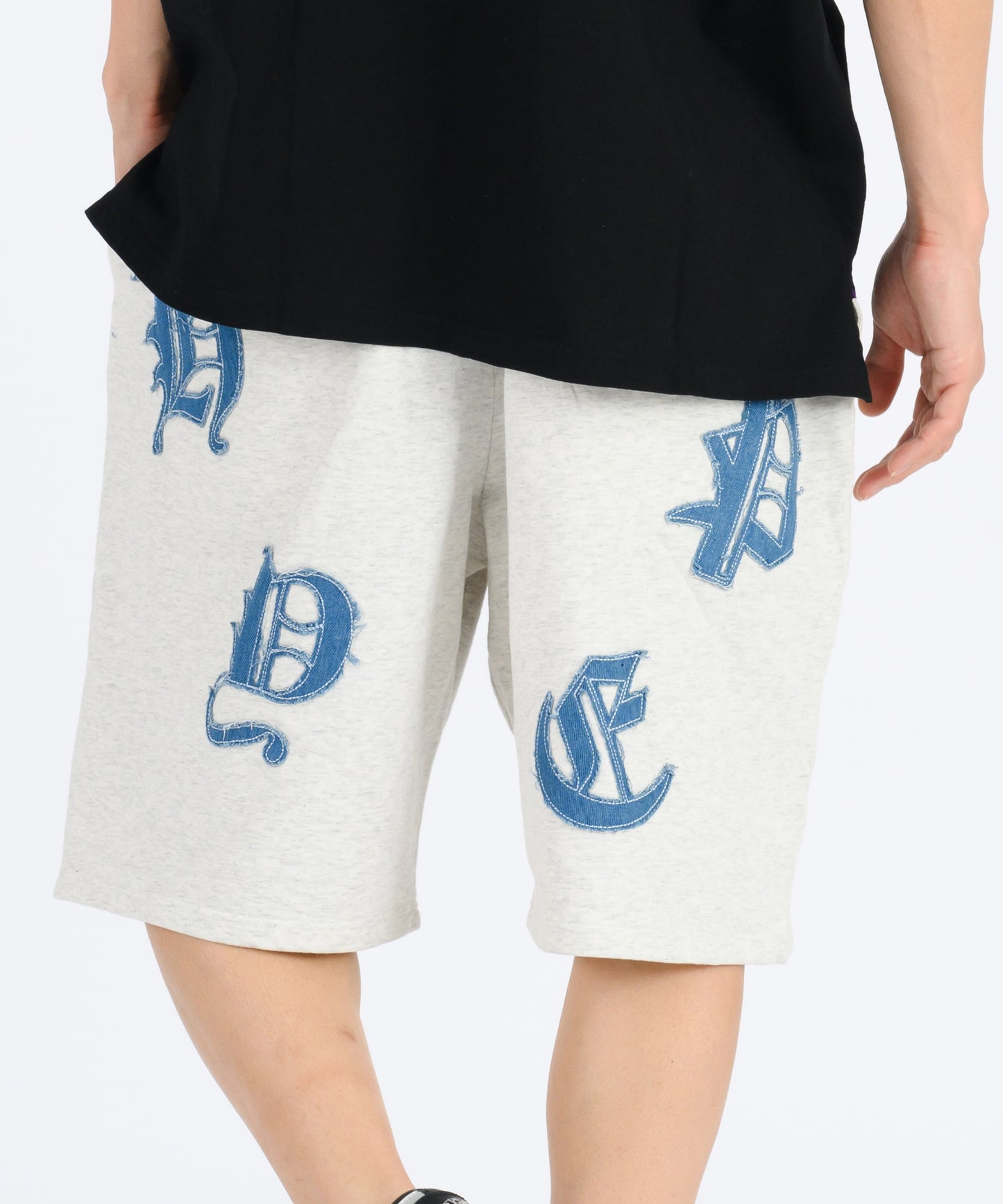 デニムアップリケショートパンツ