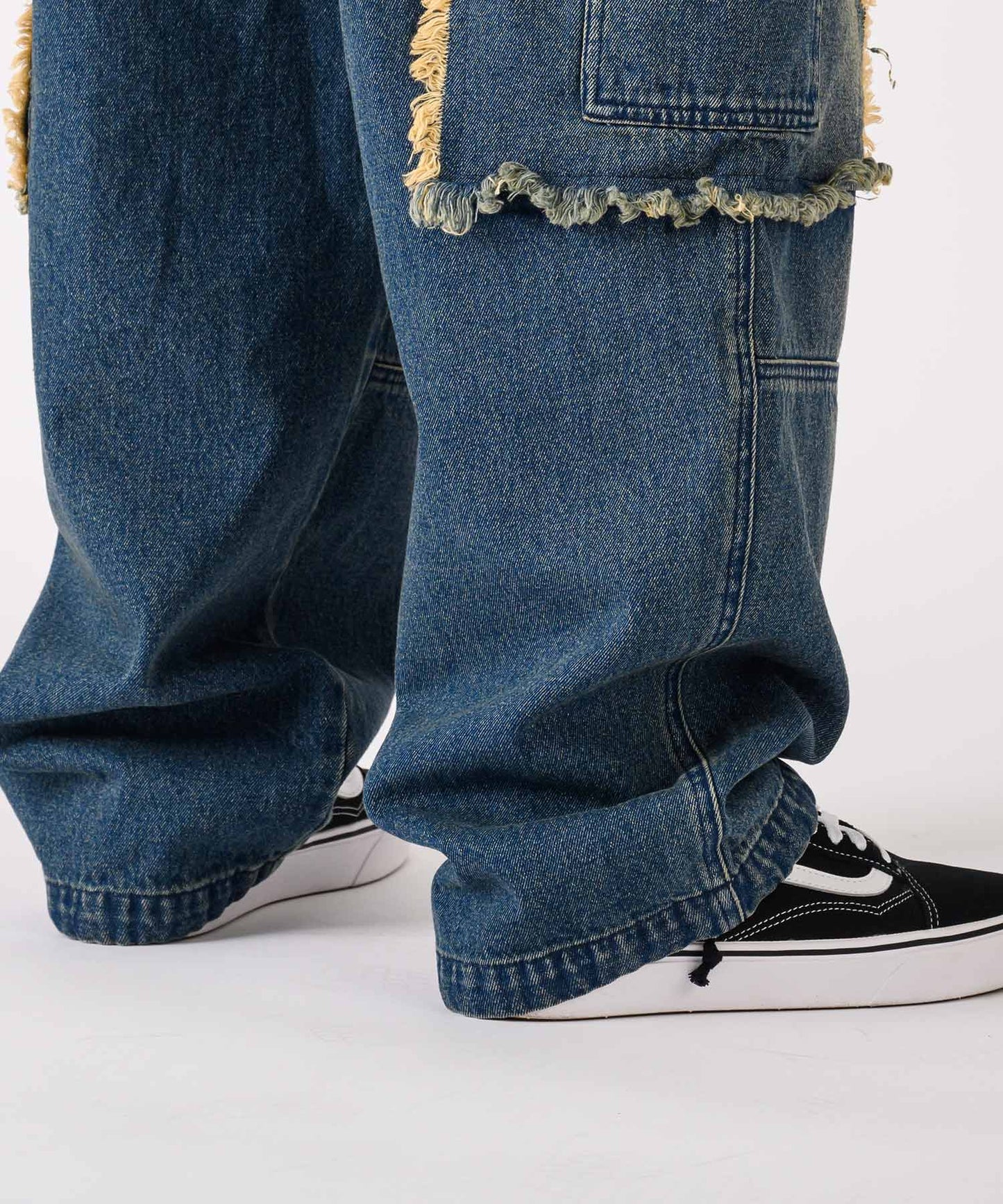 デニムカーゴパンツ