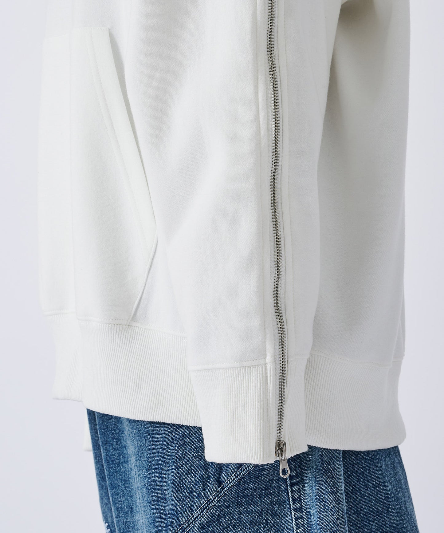 袖ジッププルパーカー