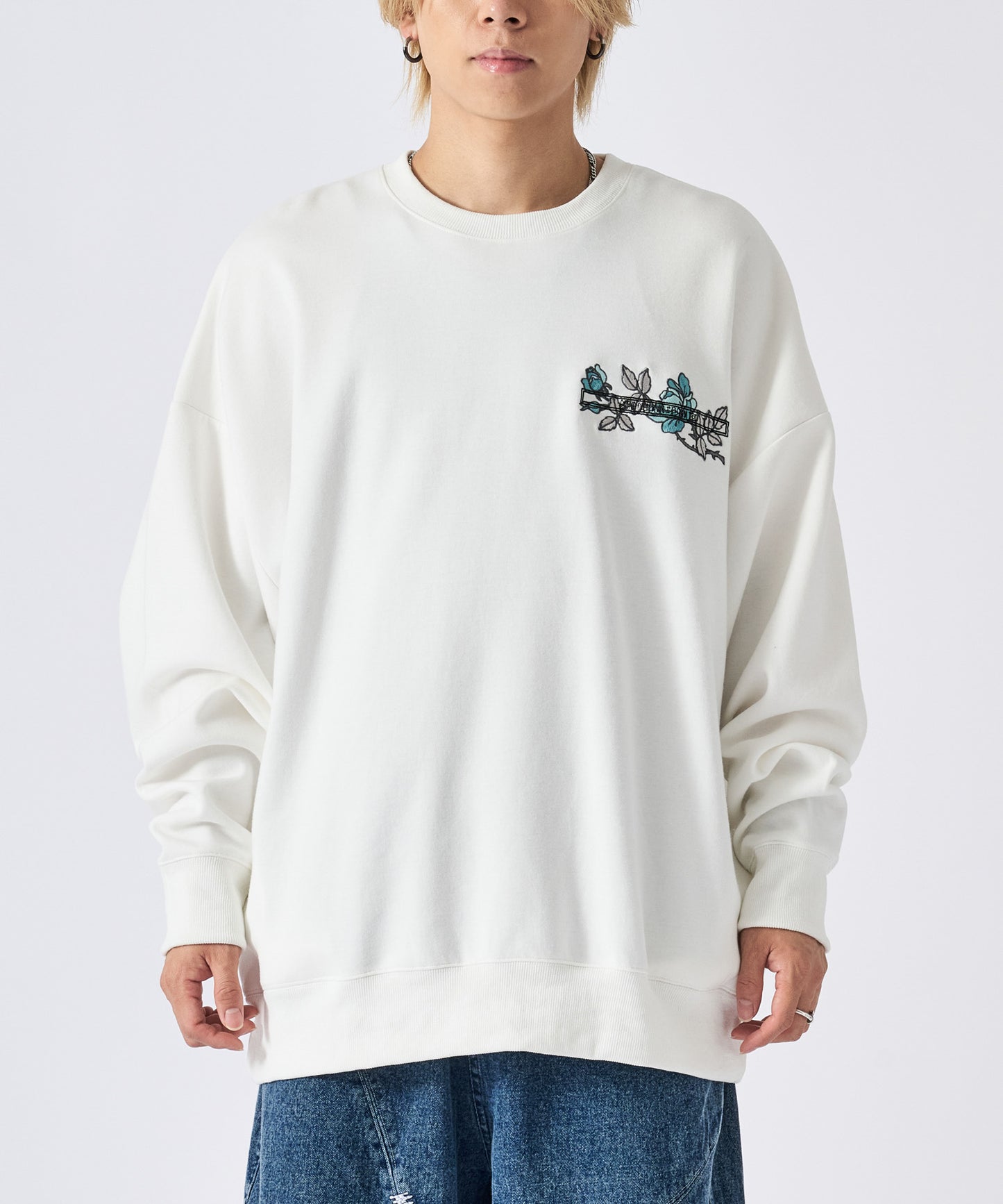 花柄刺繍ワイドトレーナー