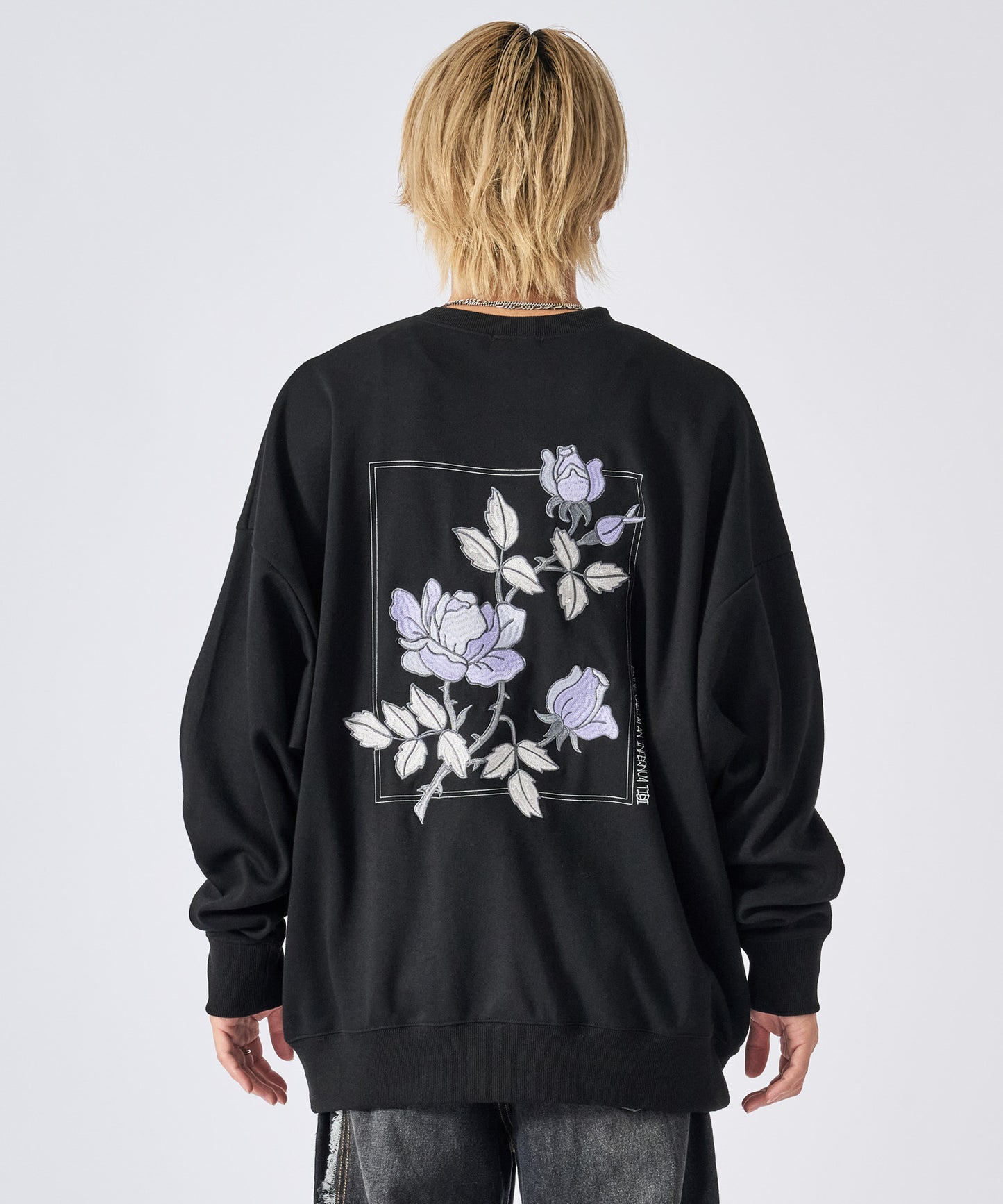 花柄刺繍ワイドトレーナー