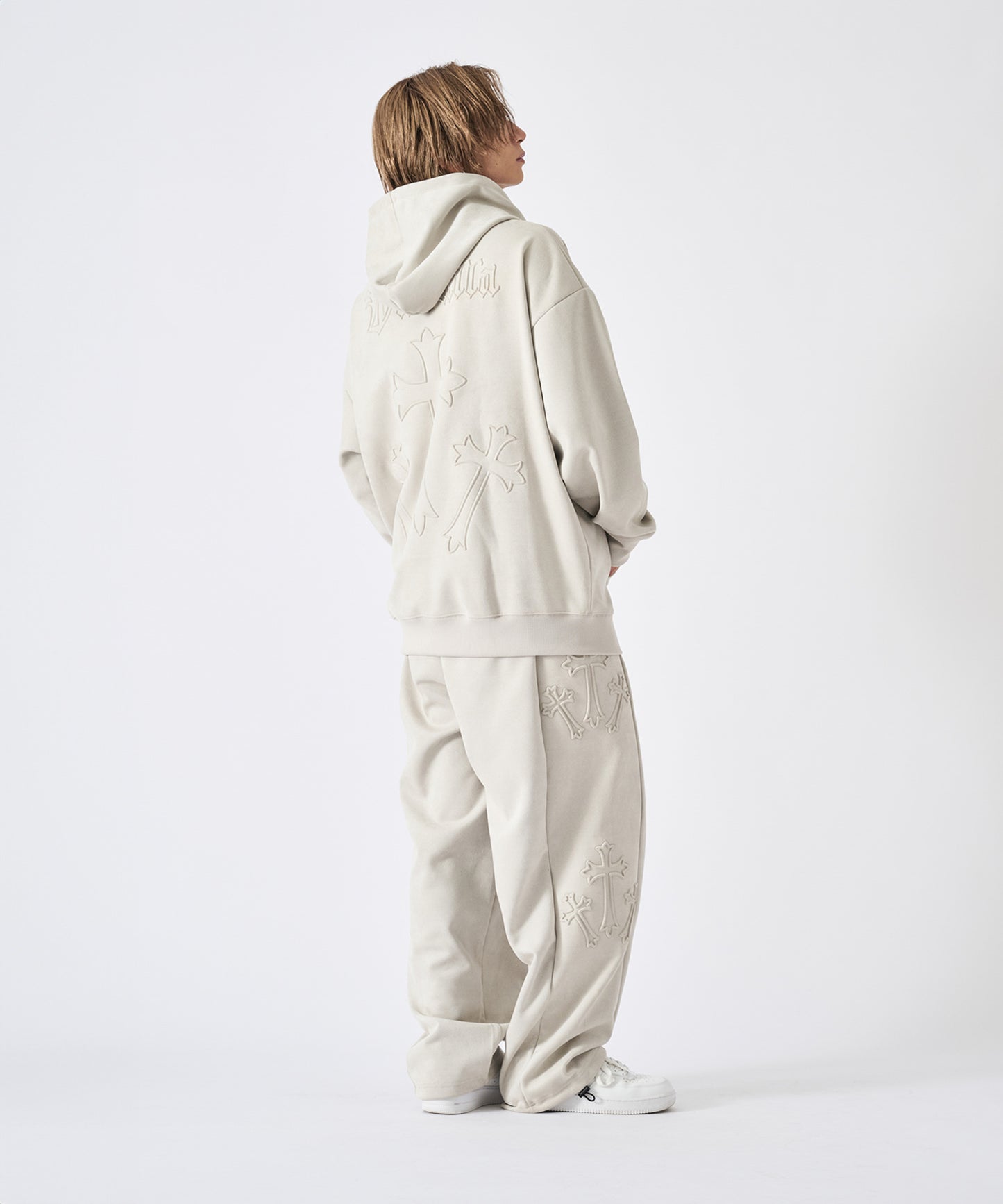 カットスエード クロスエンボス セットアップ