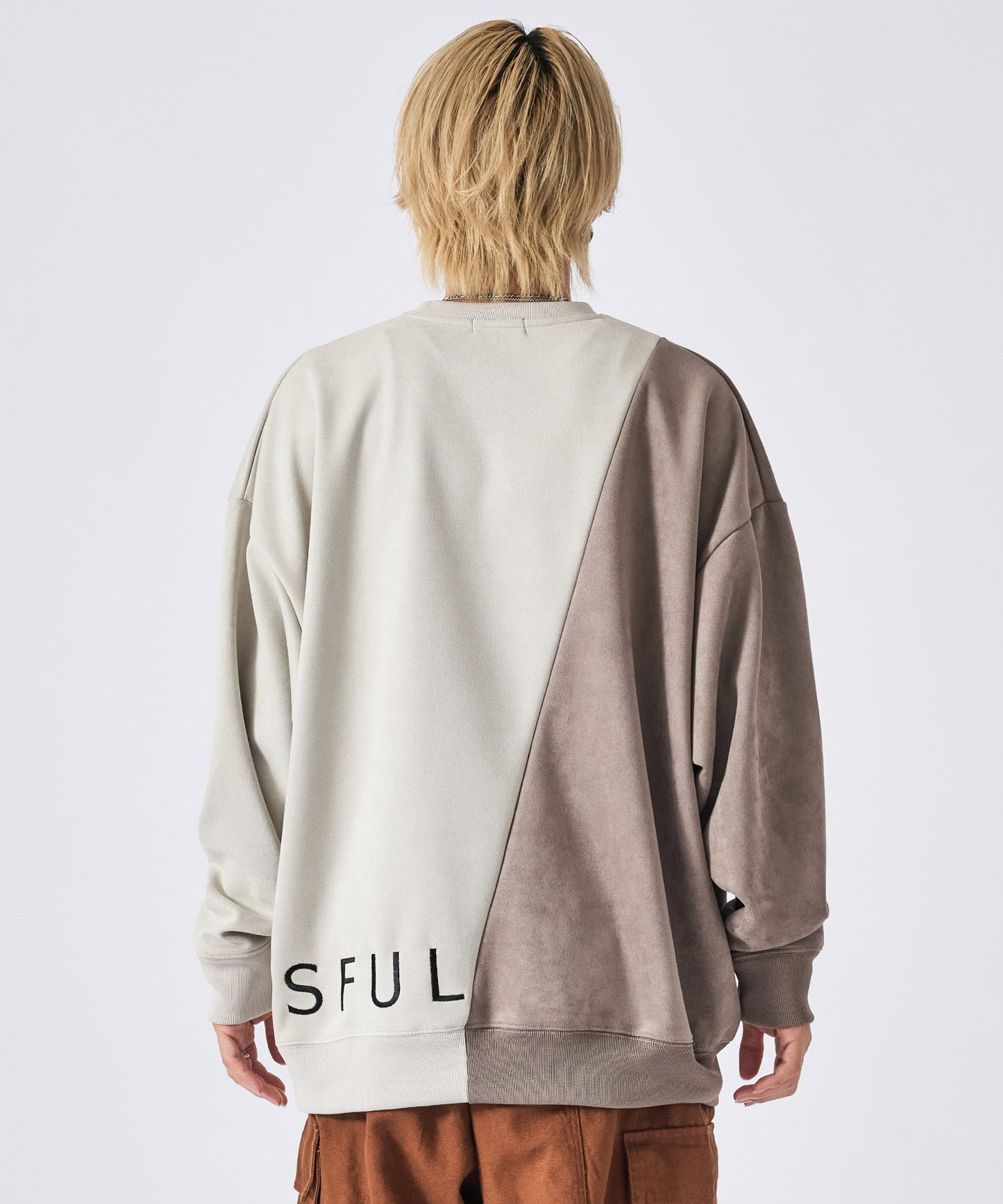 スエードドッキングトレーナー