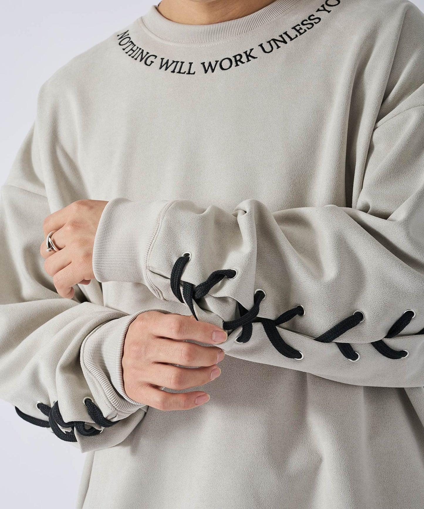 スエードレースアップトレーナー