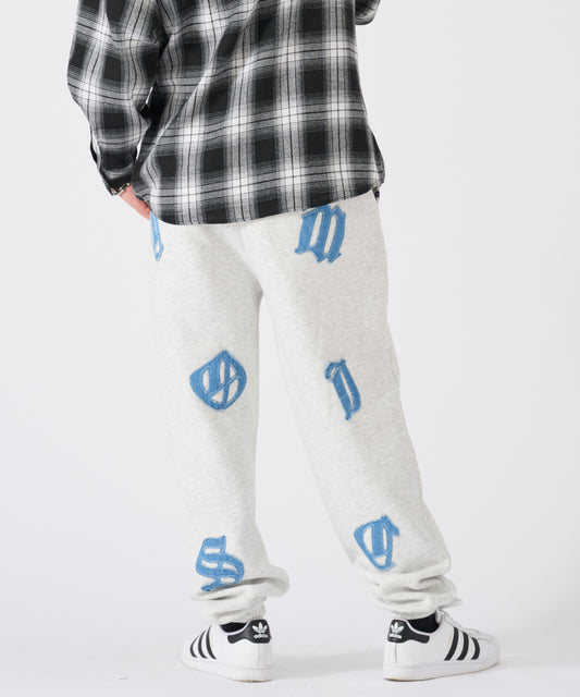 デニムアップリケ刺繍パンツ