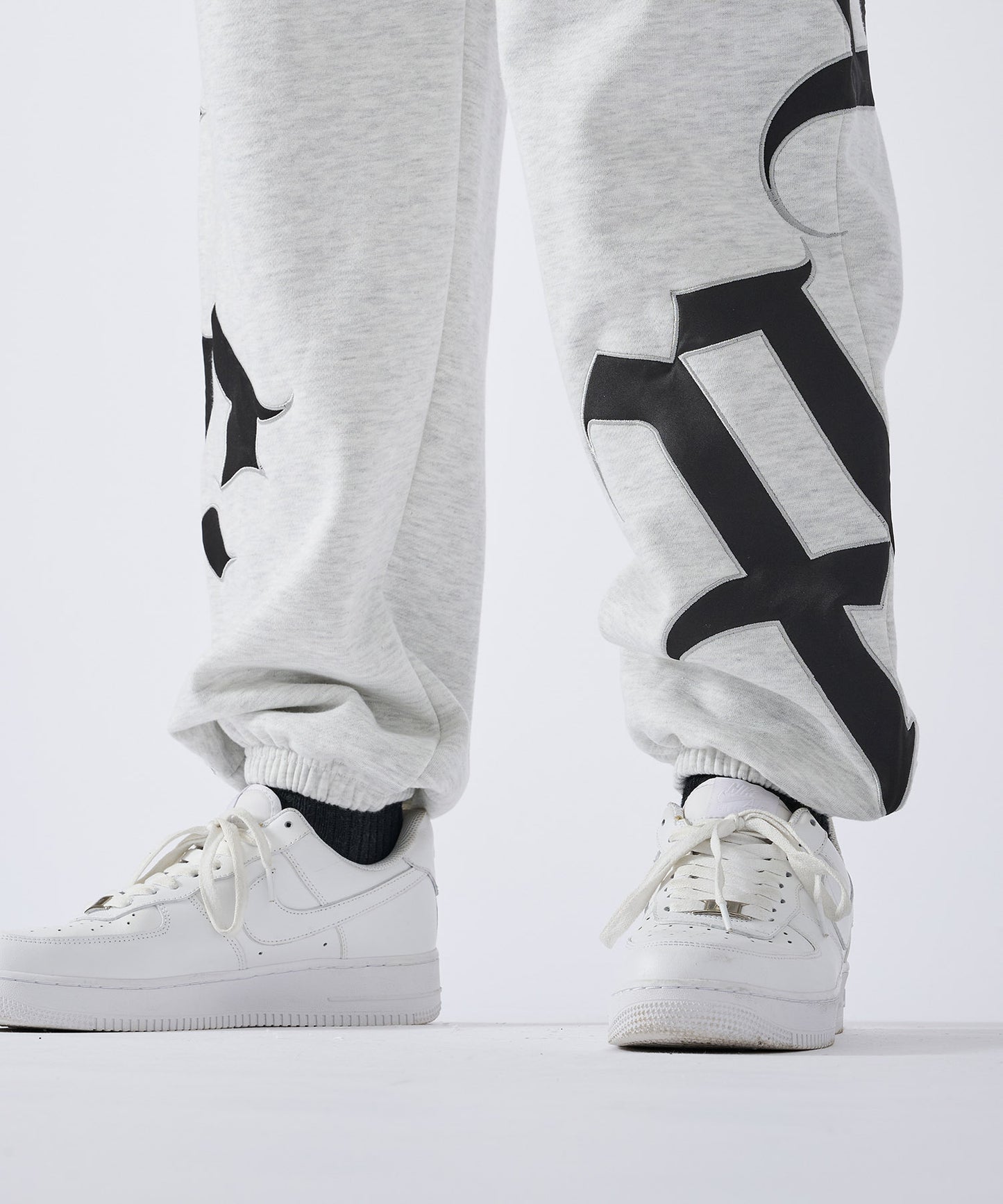 ビッグロゴ刺繍セットアップ