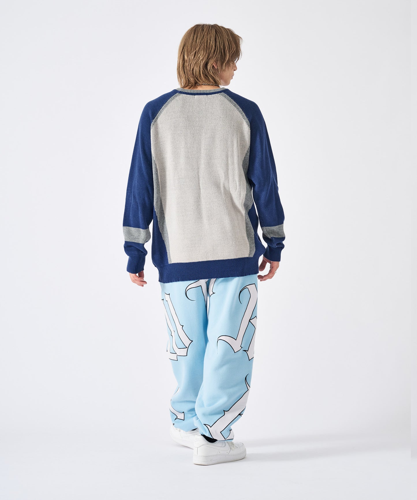 ビッグロゴ刺繍スウェットパンツ