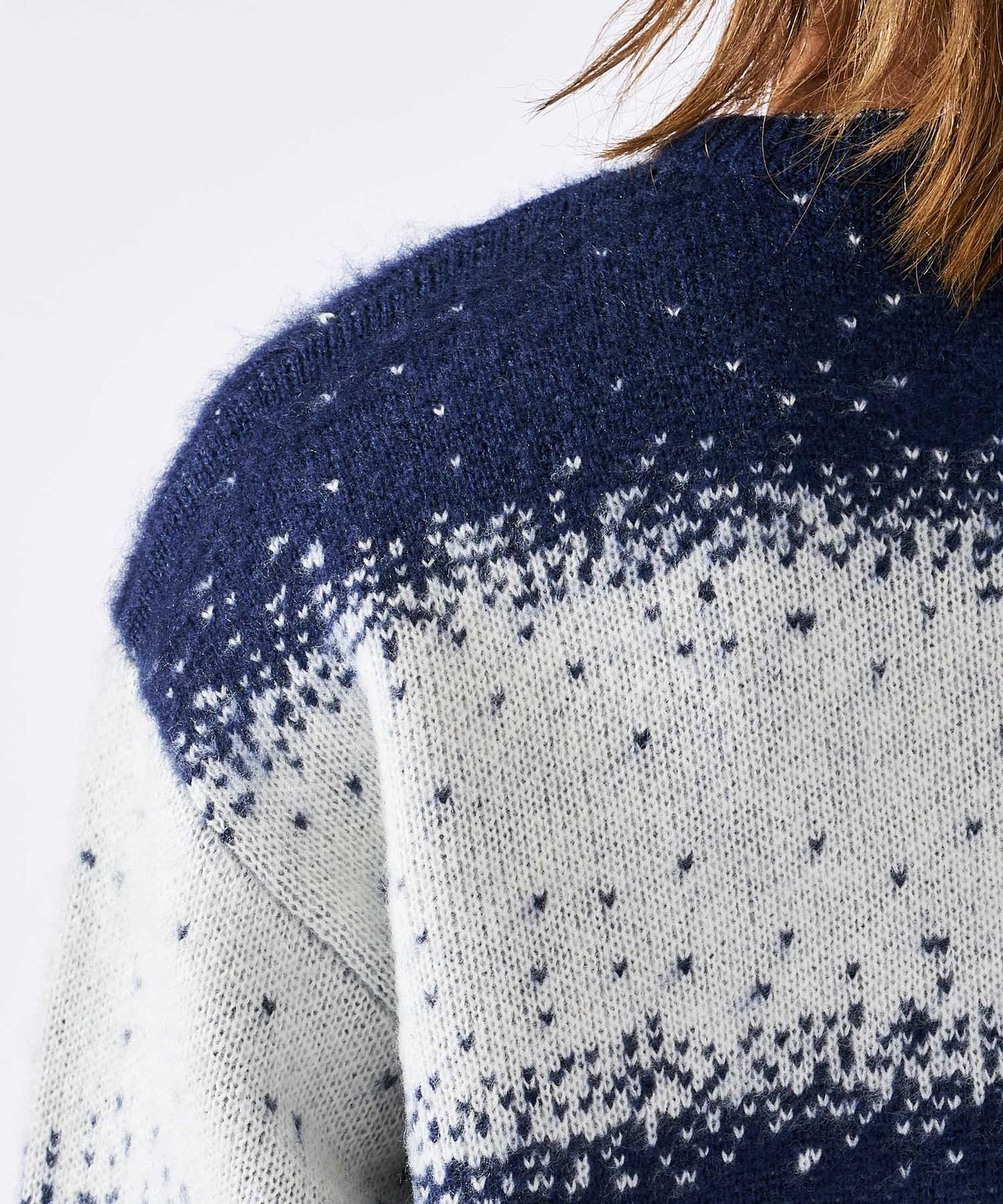 モヘアタッチ総柄クルーネックニット