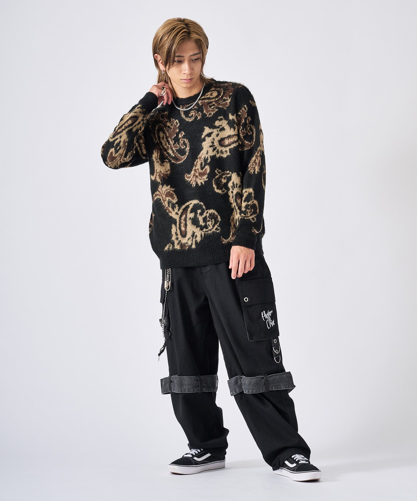 モヘアタッチ総柄クルーネックニット