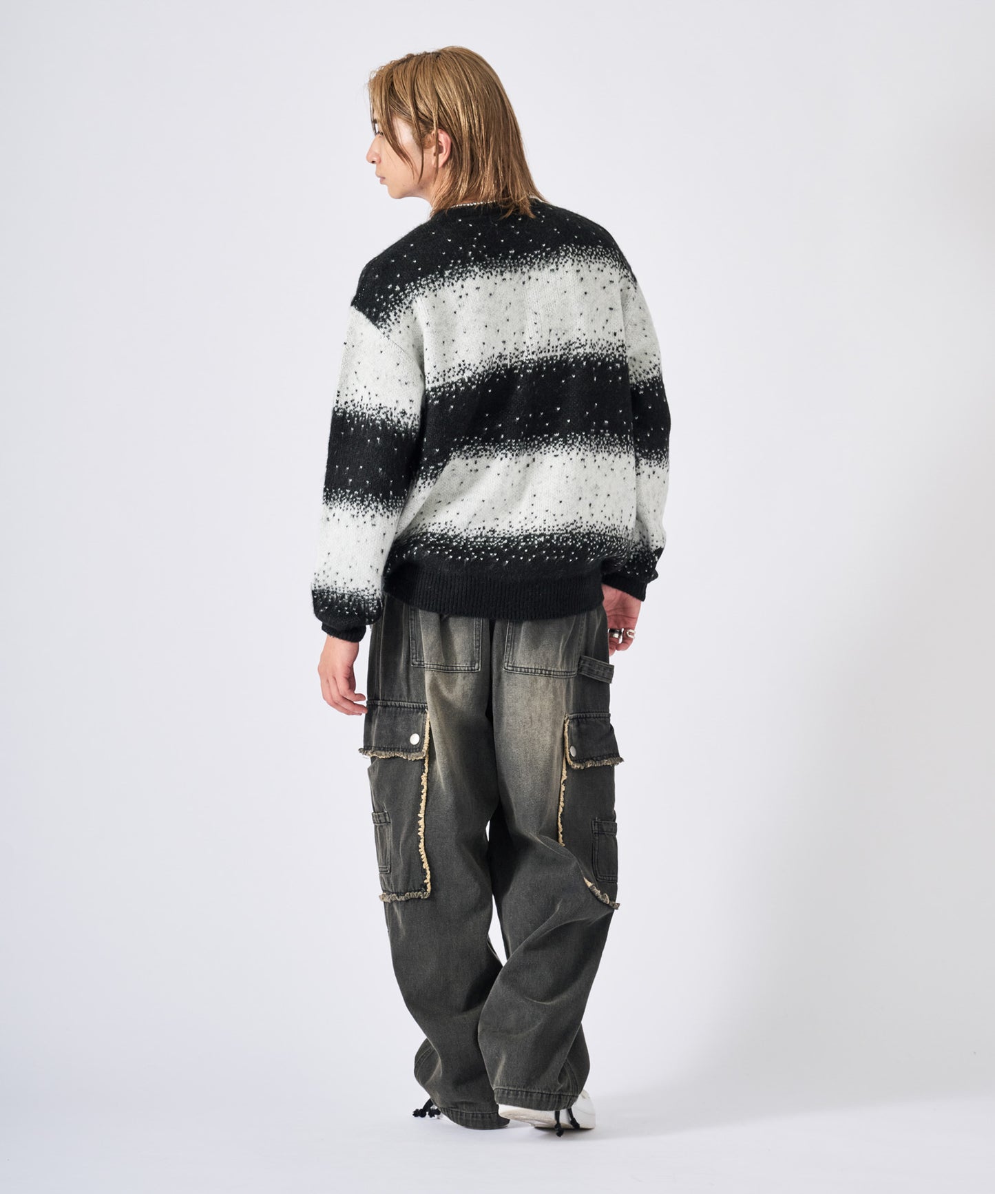 モヘアタッチ総柄クルーネックニット