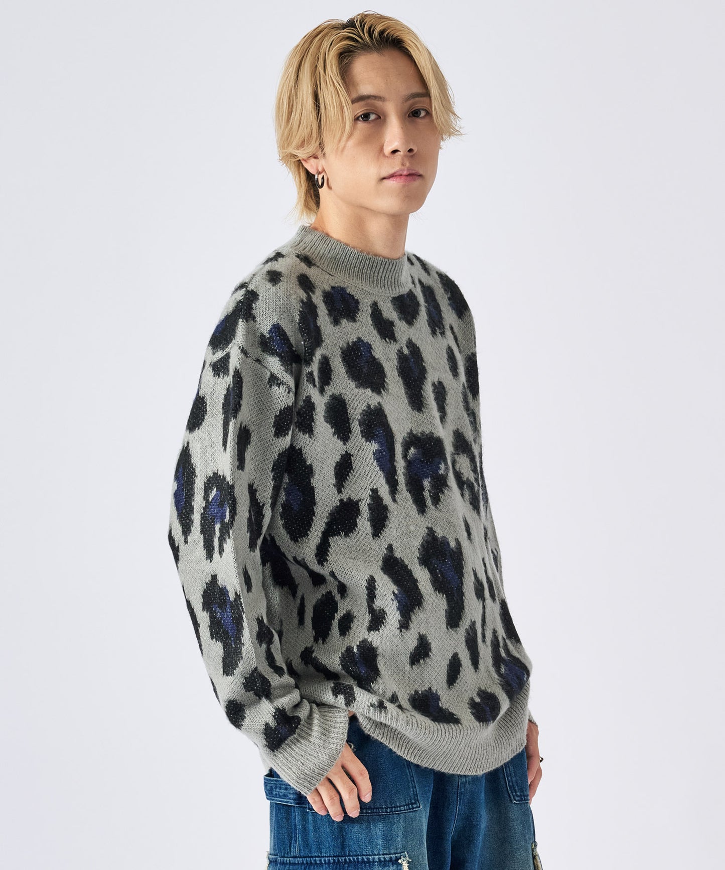 モヘアタッチレオパードニット