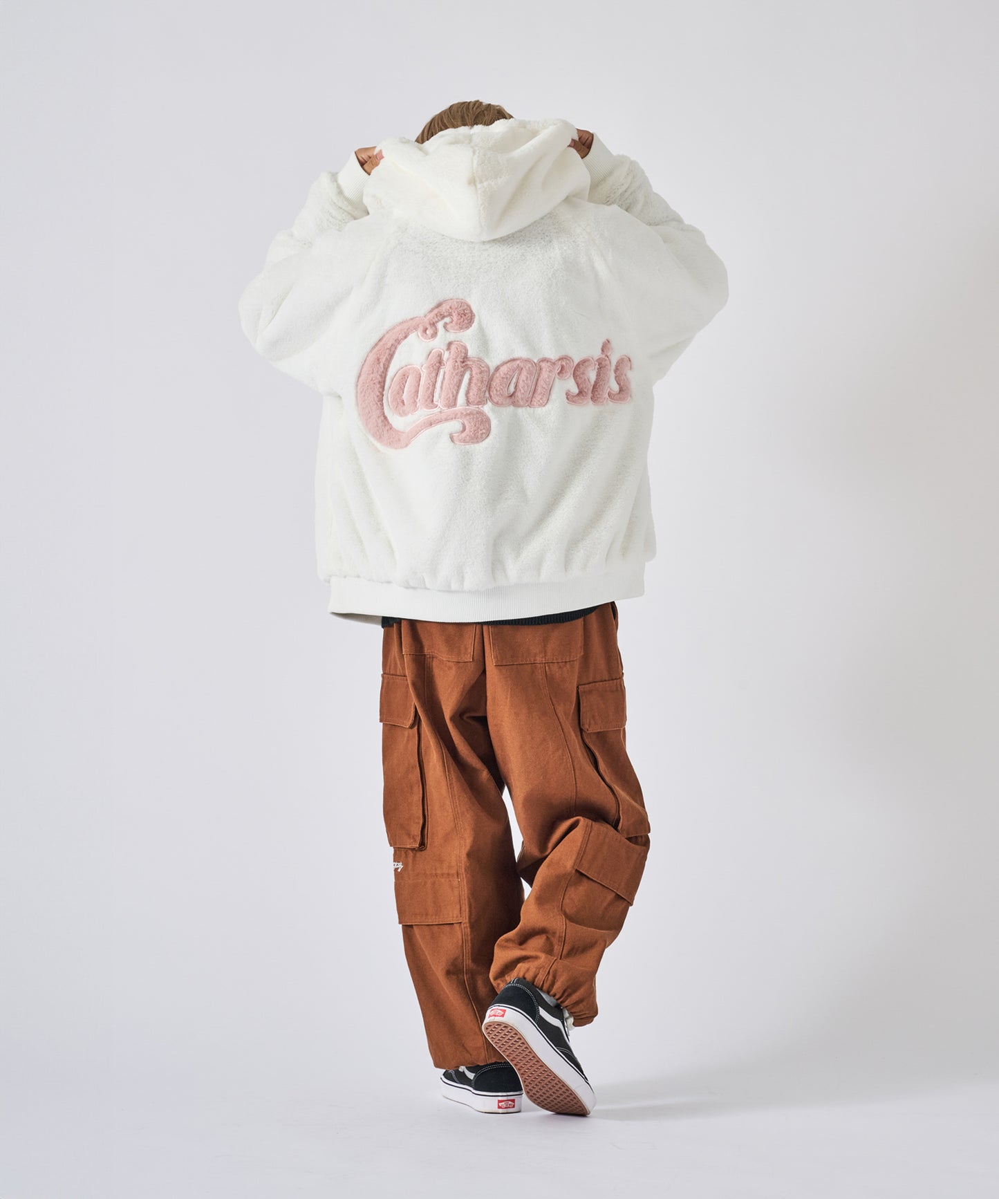 バックロゴブルゾン