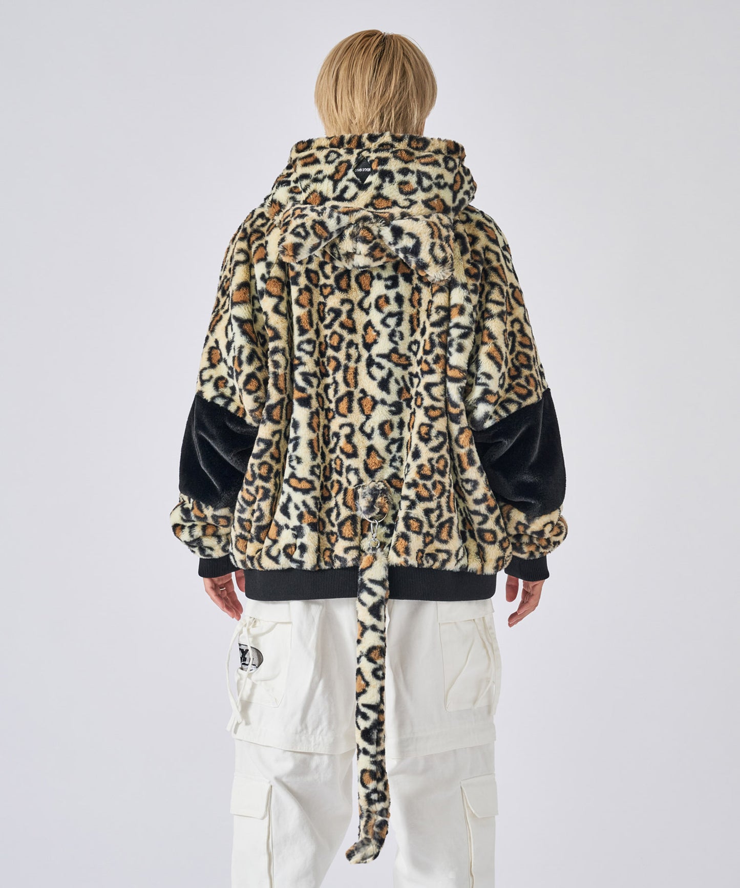 猫耳フードブルゾン