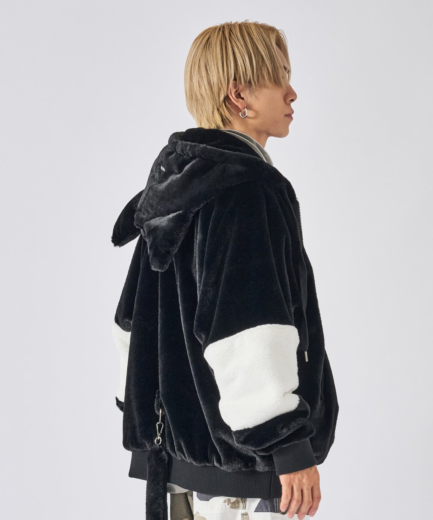 猫耳フードブルゾン