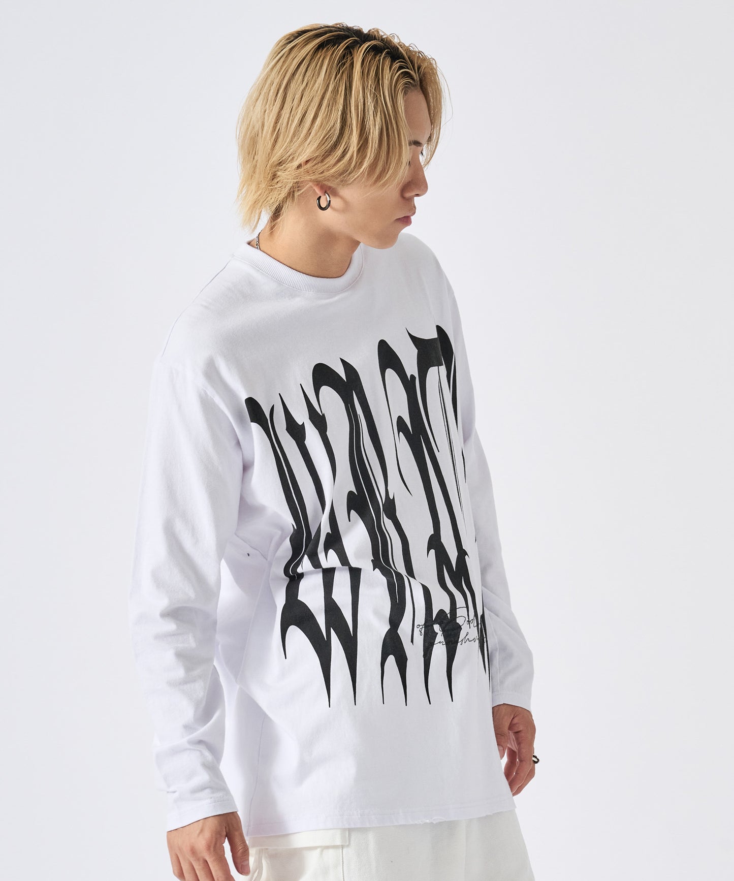 ビッグロゴ長袖Tee