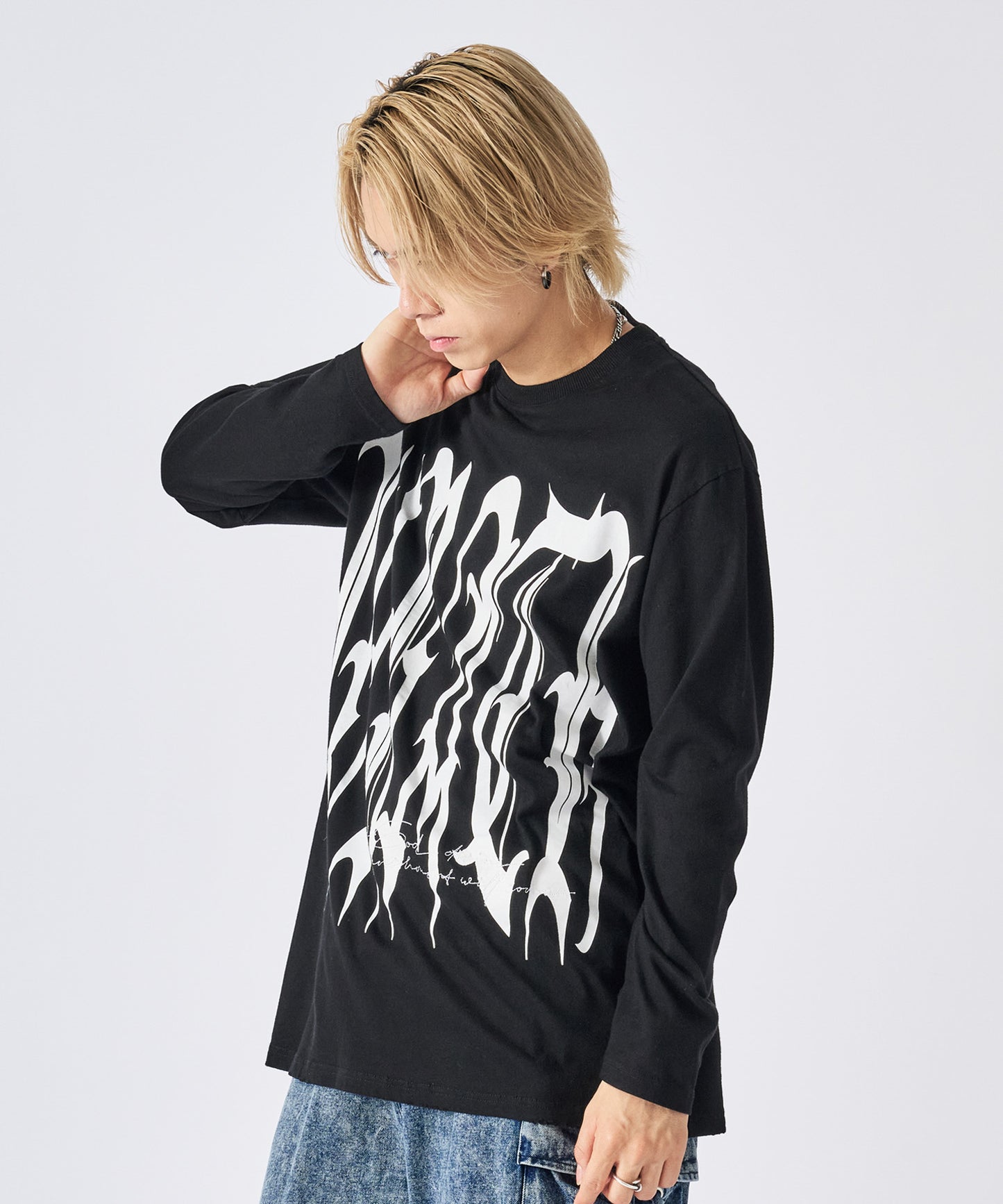 ビッグロゴ長袖Tee