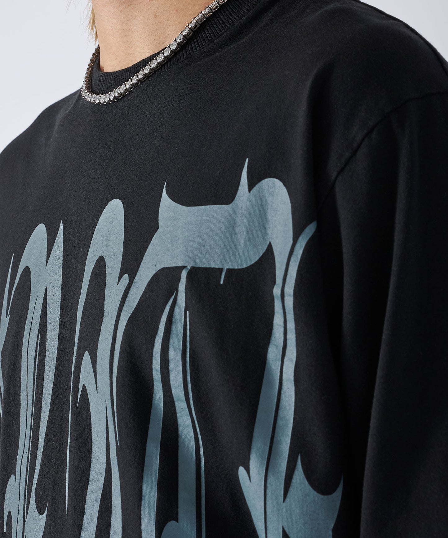 ビッグロゴ長袖Tee