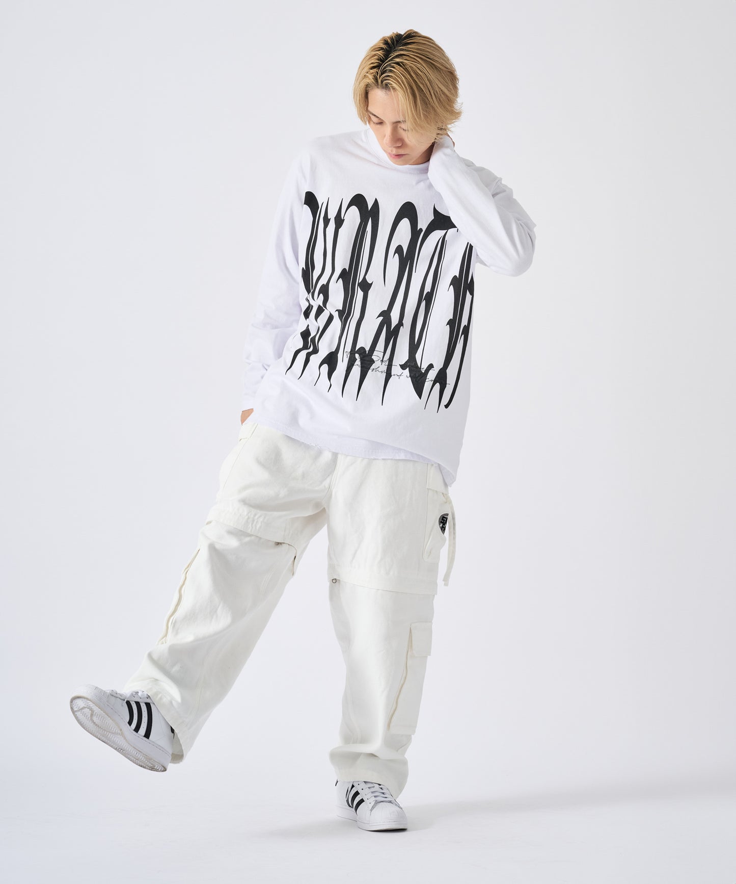 ビッグロゴ長袖Tee