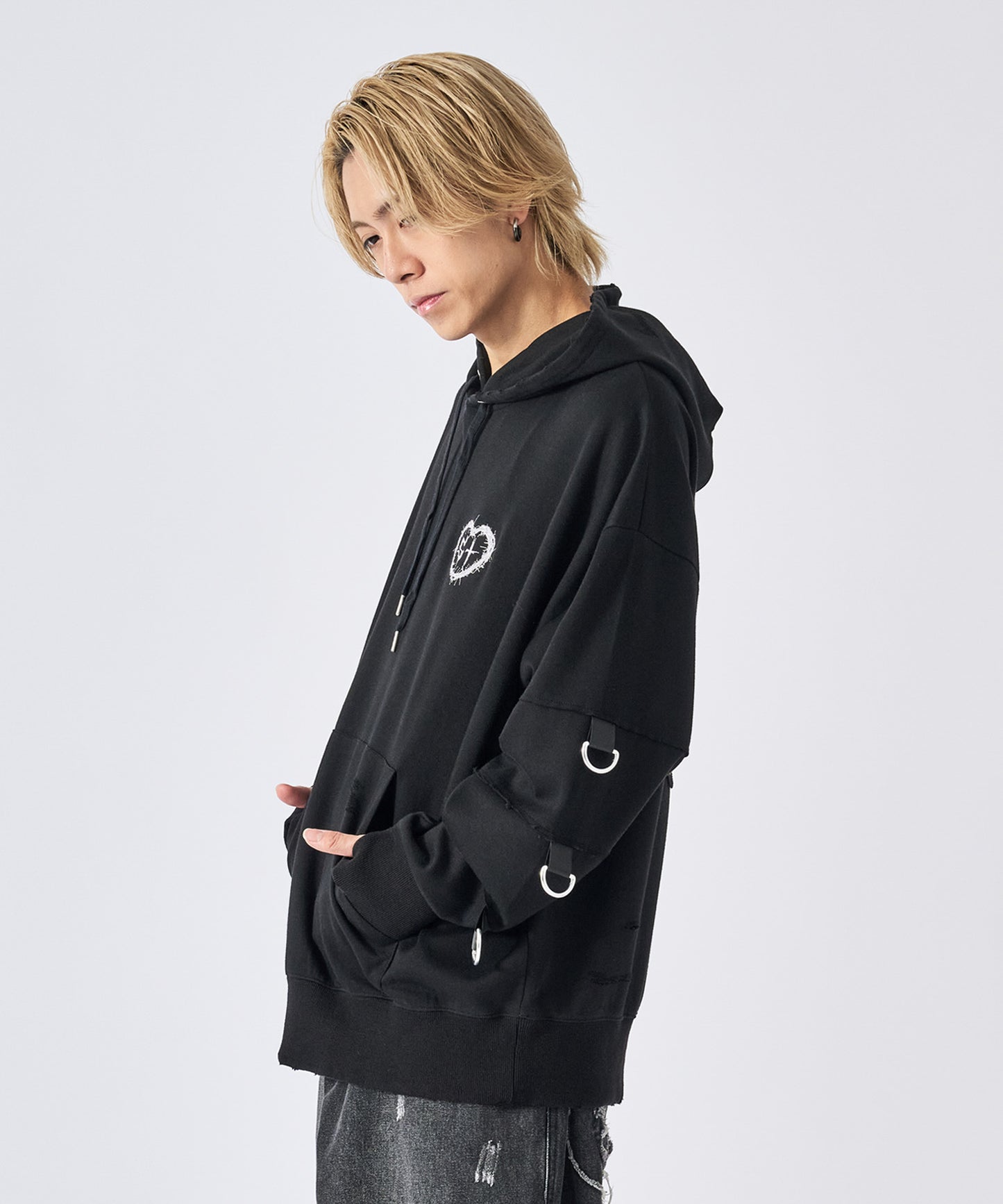 クロスアップリケパーカー