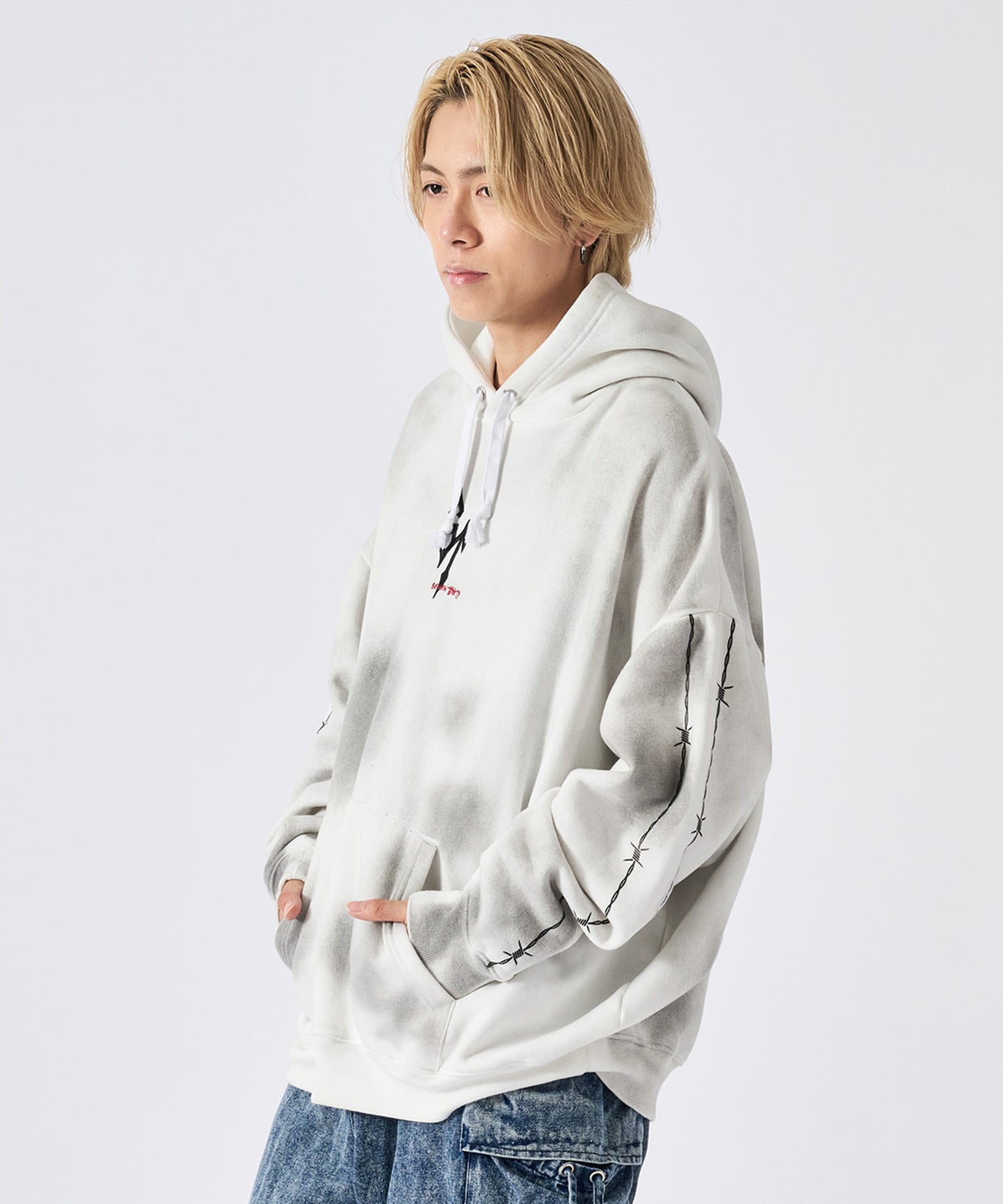 スプレー加工パーカー