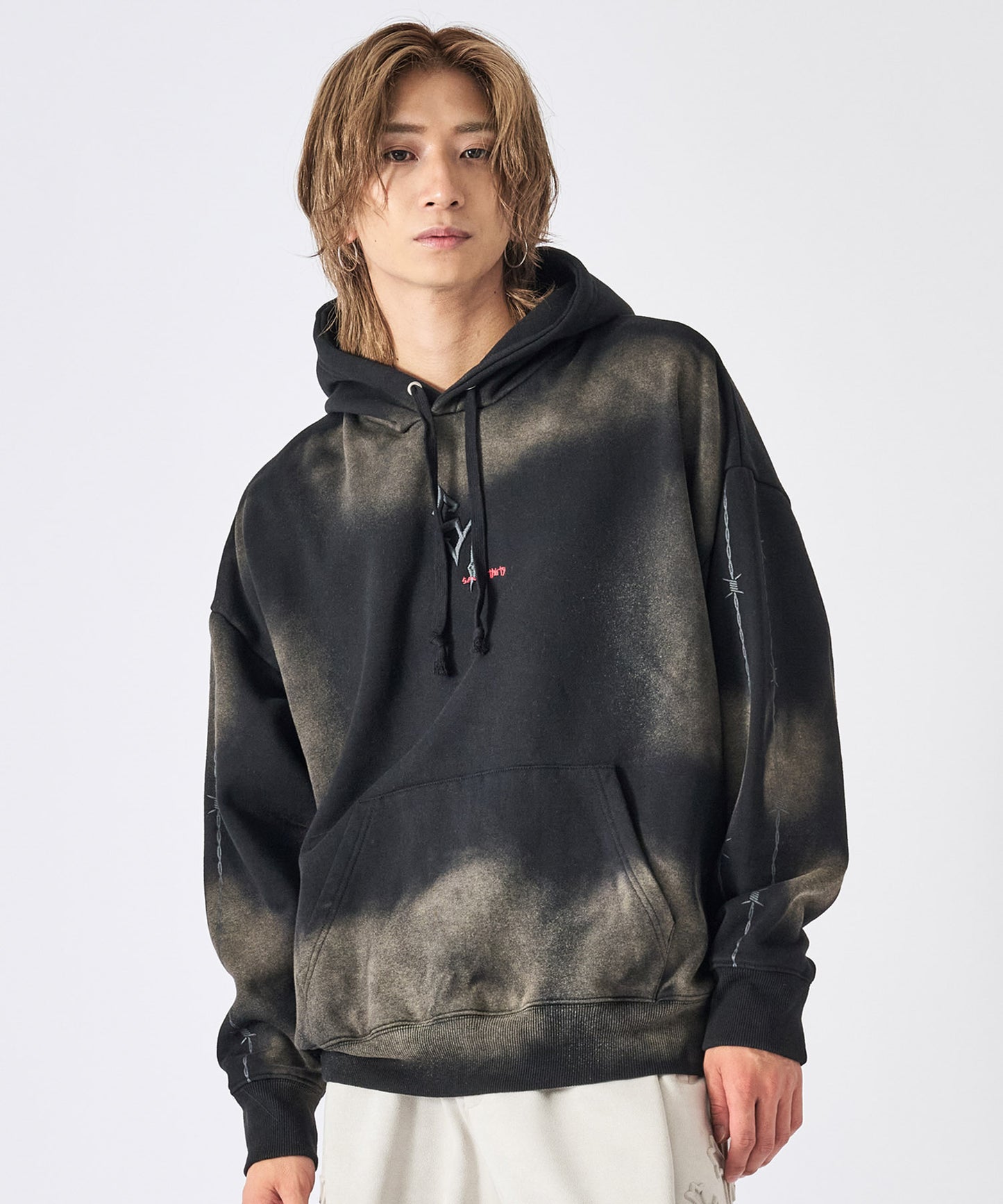 スプレー加工パーカー