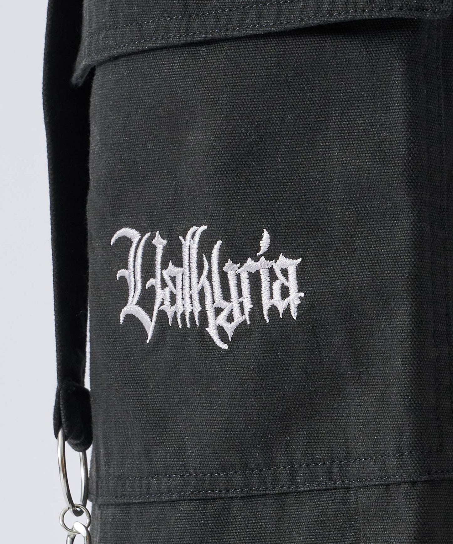 チェーンベルトカーゴパンツ