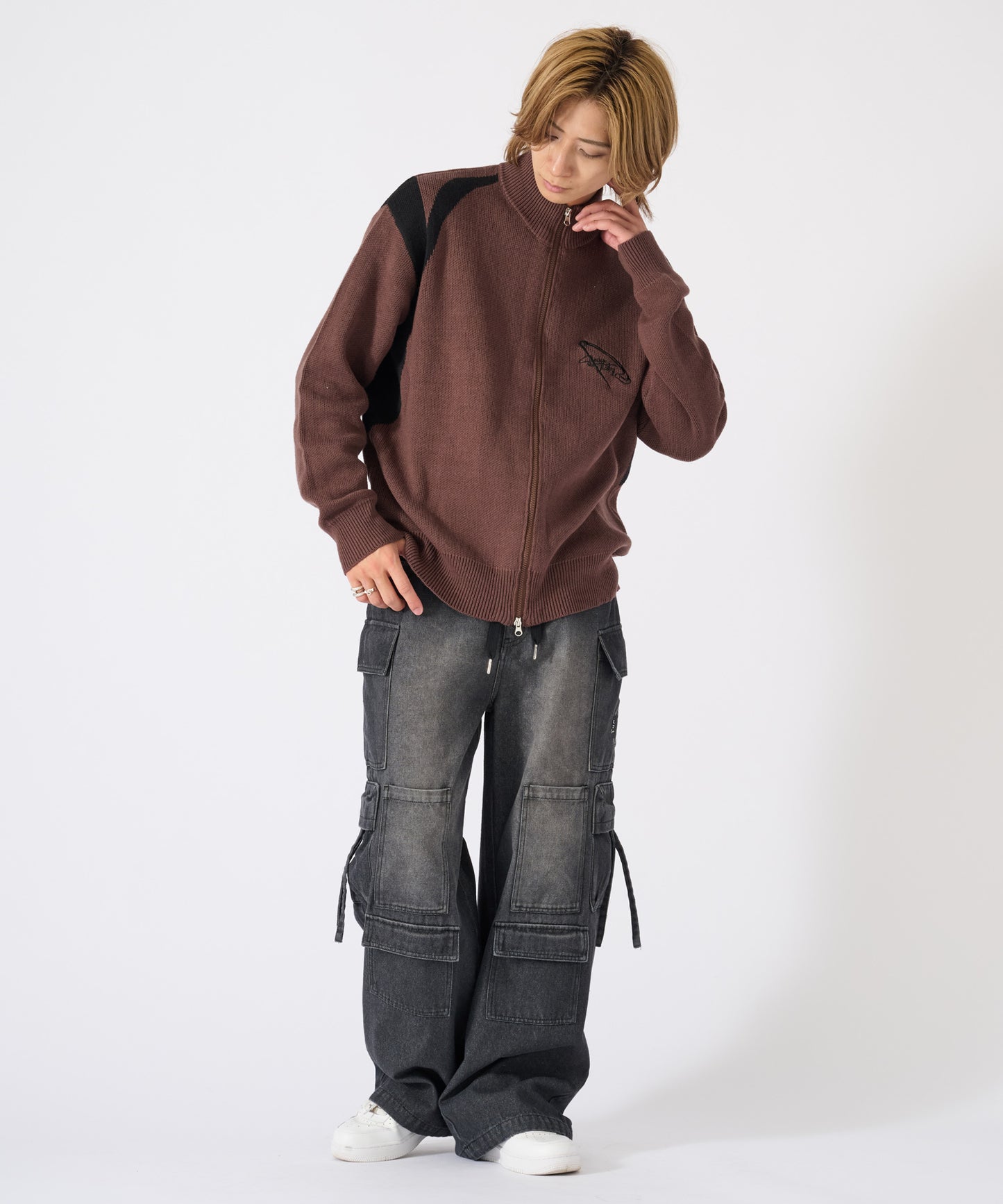 マルチポケットカーゴパンツ