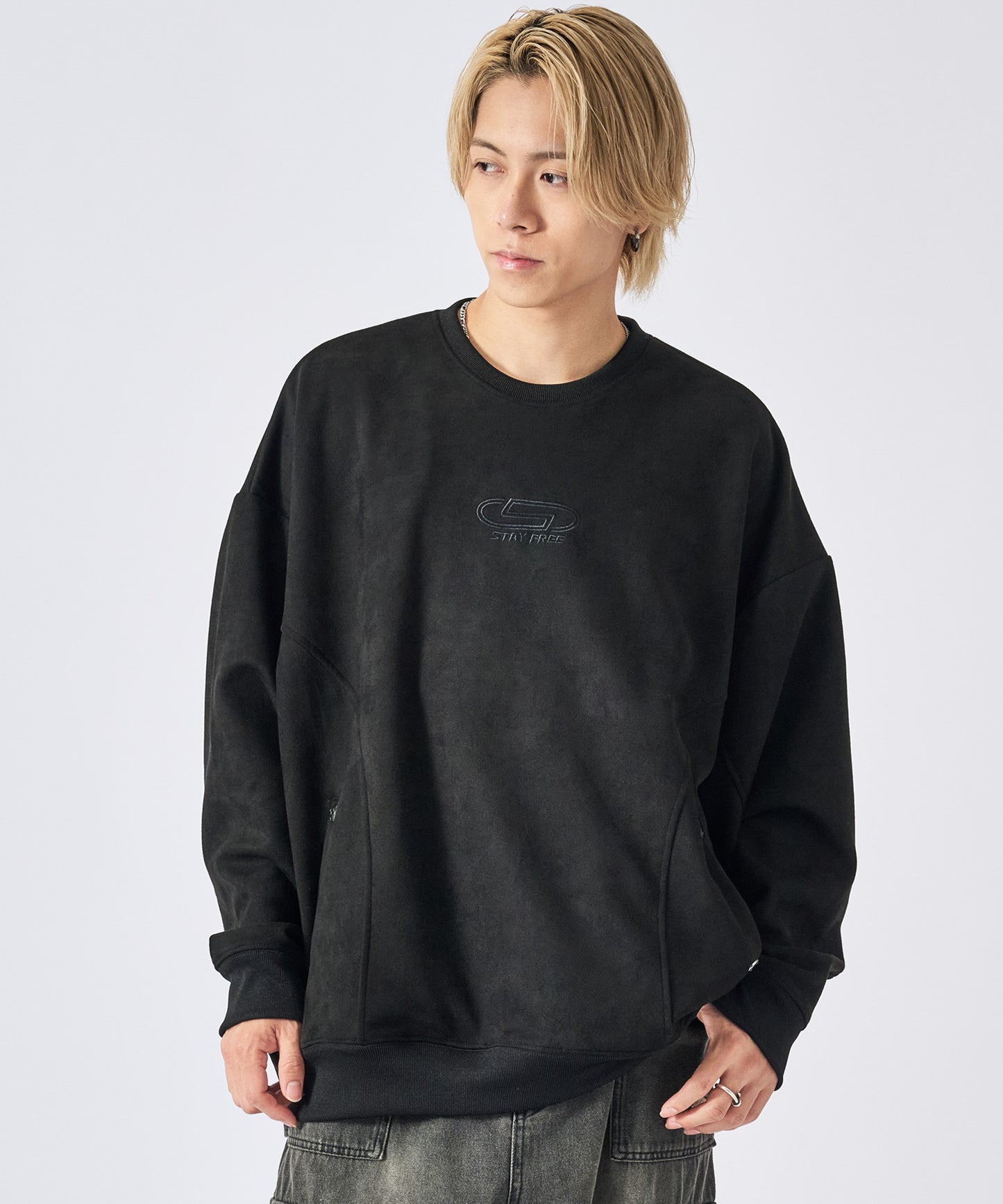 カットスエード パイピングデザイントレーナー