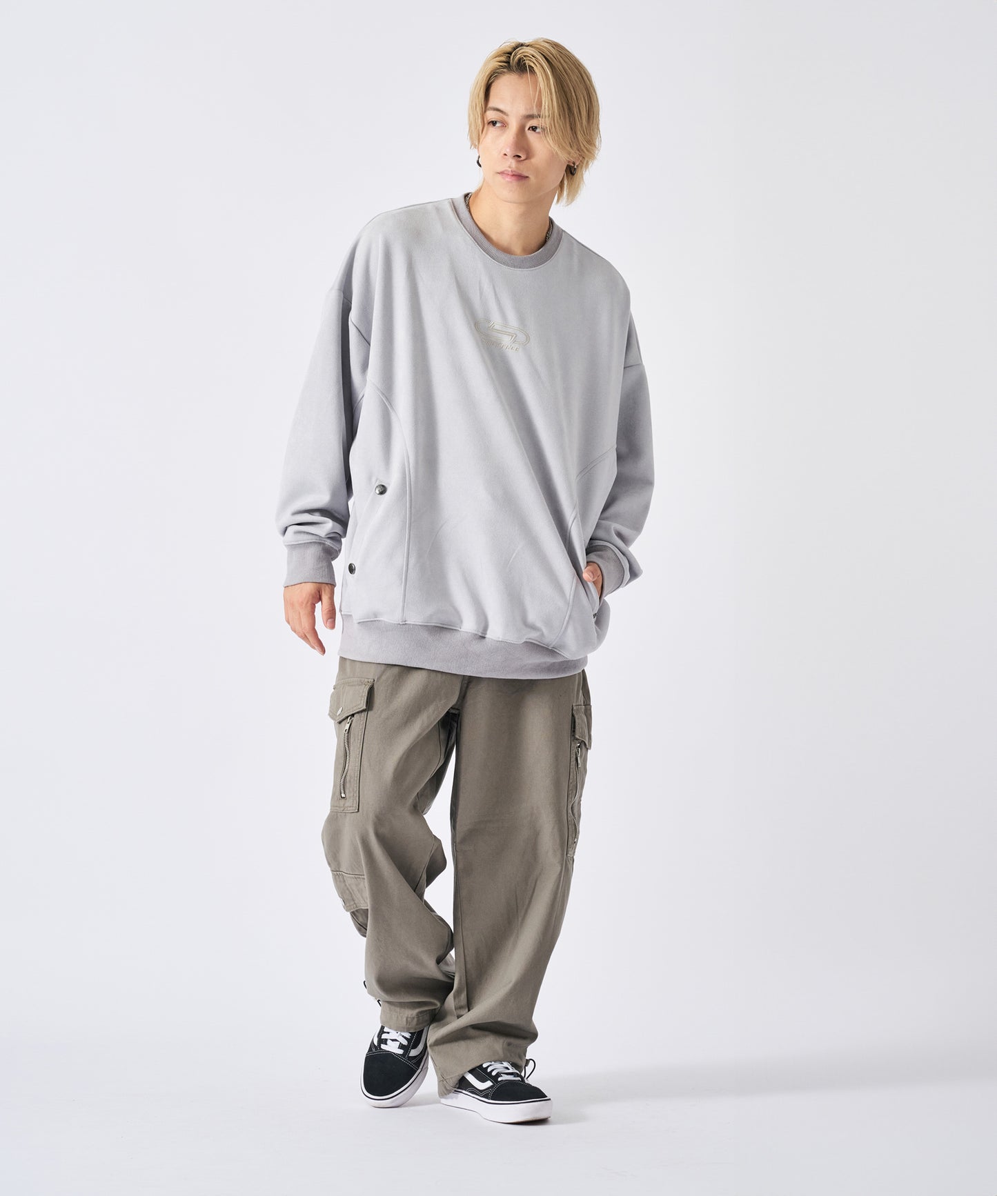 カットスエード パイピングデザイントレーナー