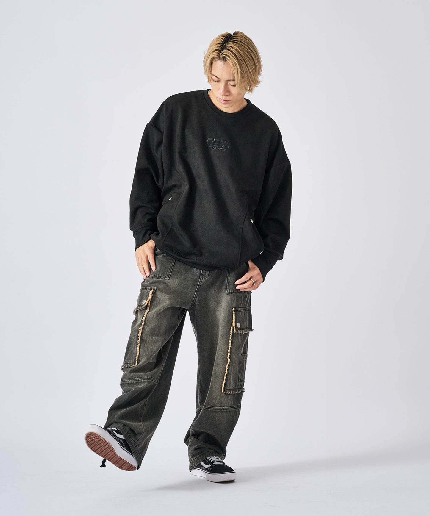 カットスエード パイピングデザイントレーナー