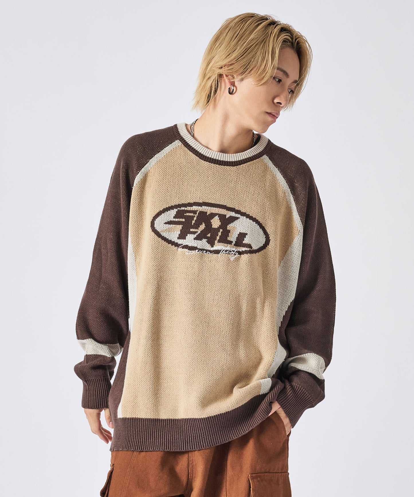 配色ロゴニット