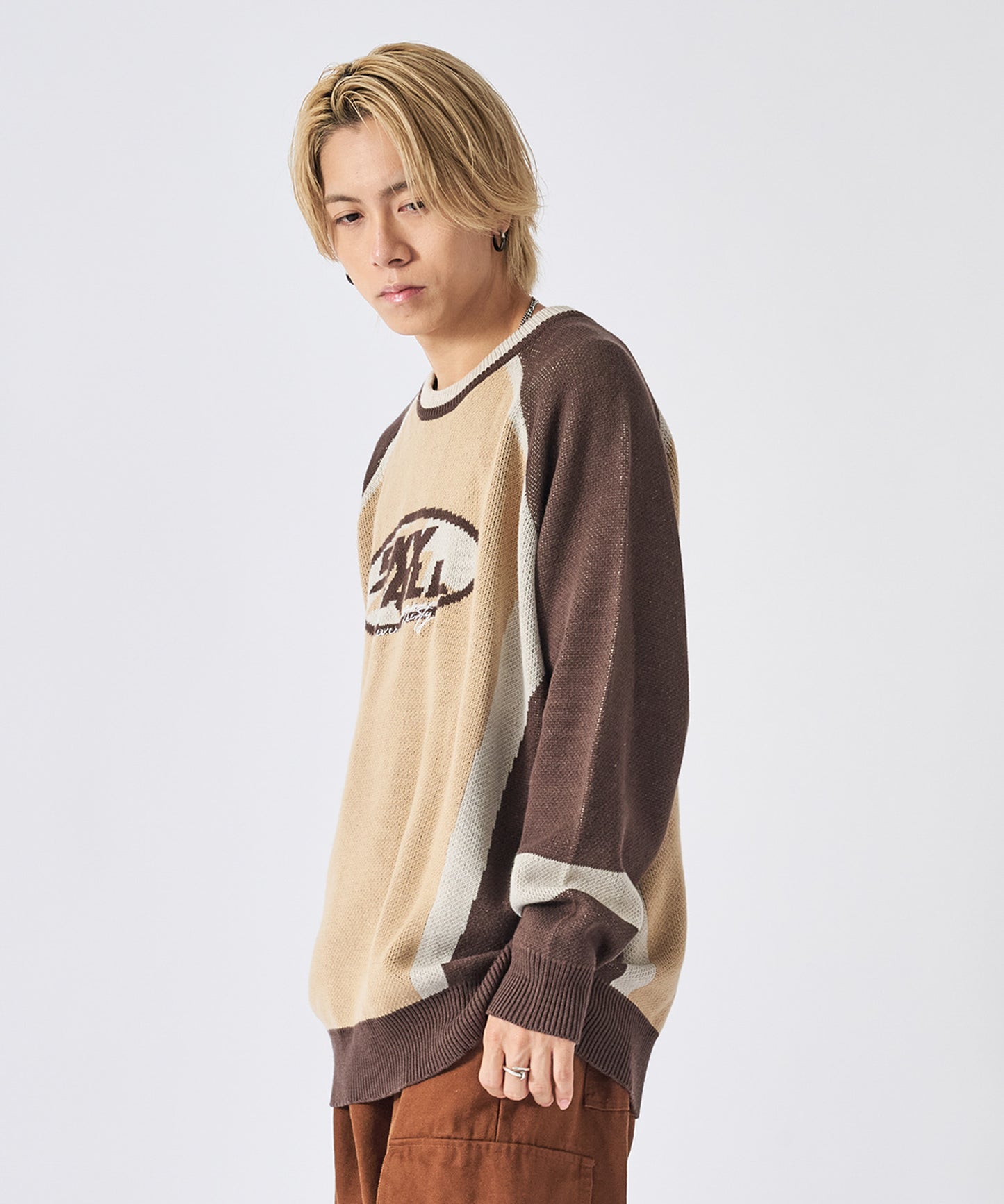 配色ロゴニット