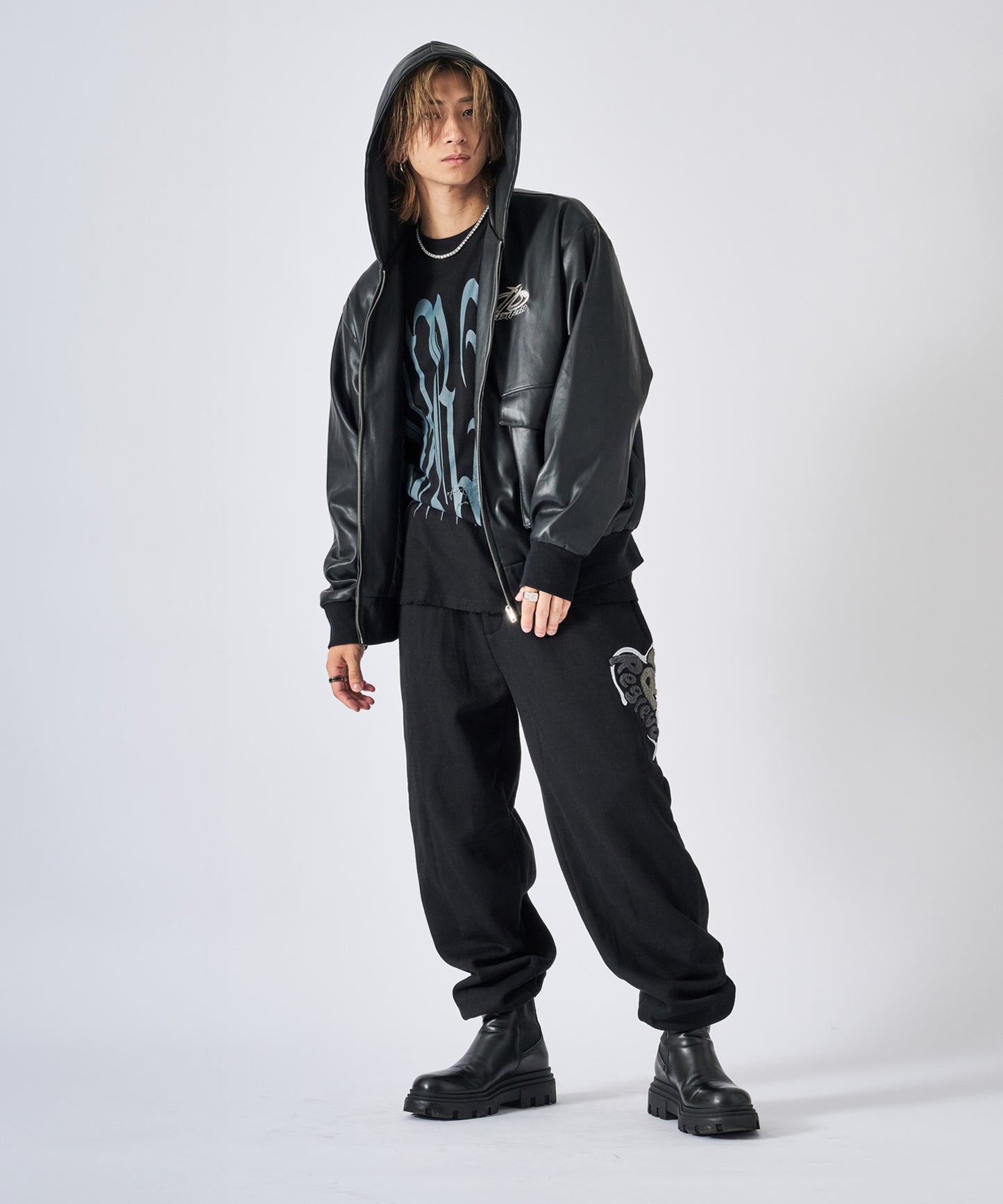 フーデッドフェイクレザージャケット
