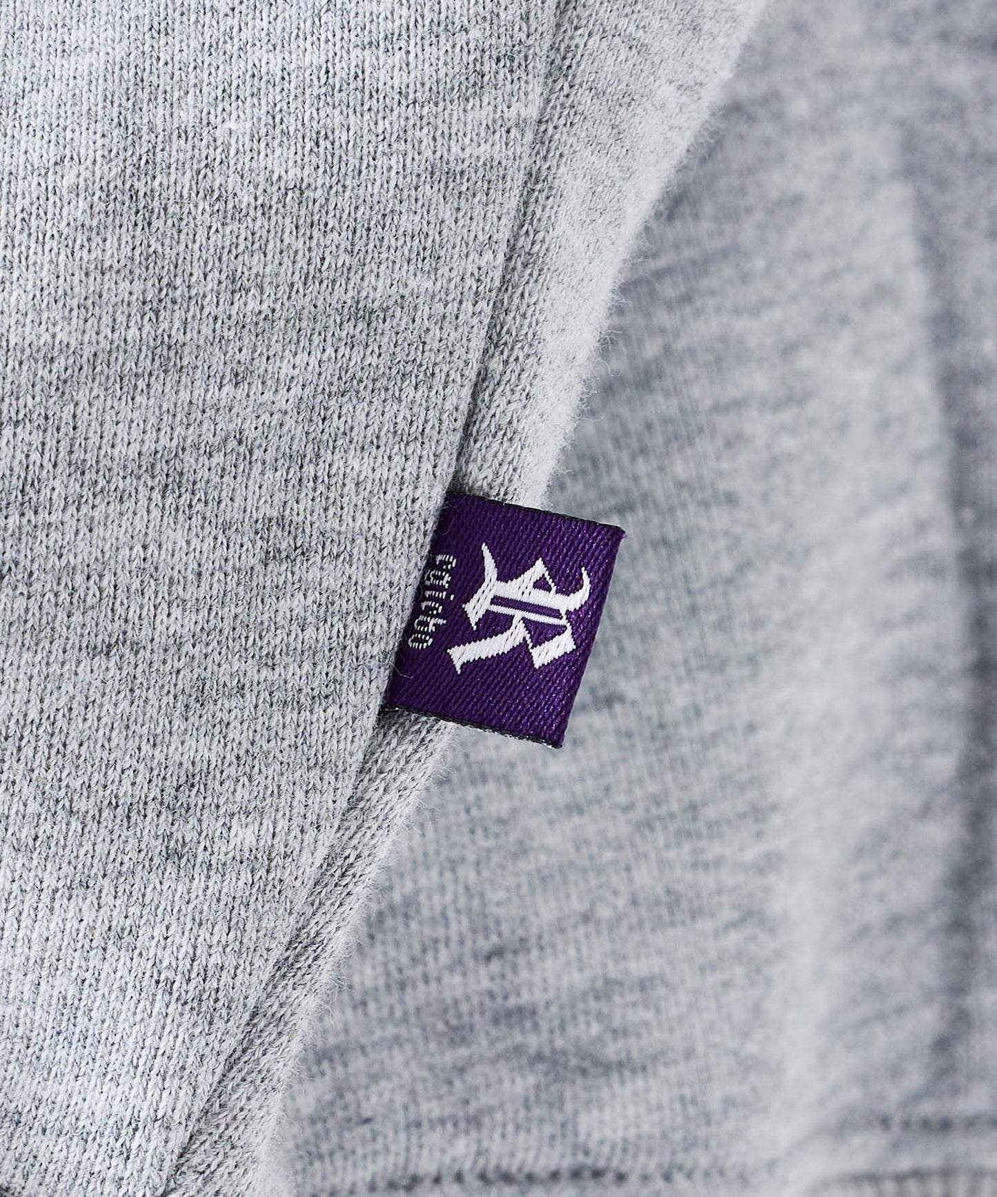 サガラ刺繍パーカー