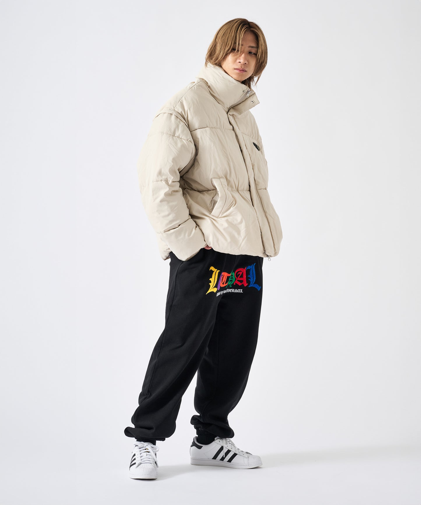 ロゴ刺繡スウェット