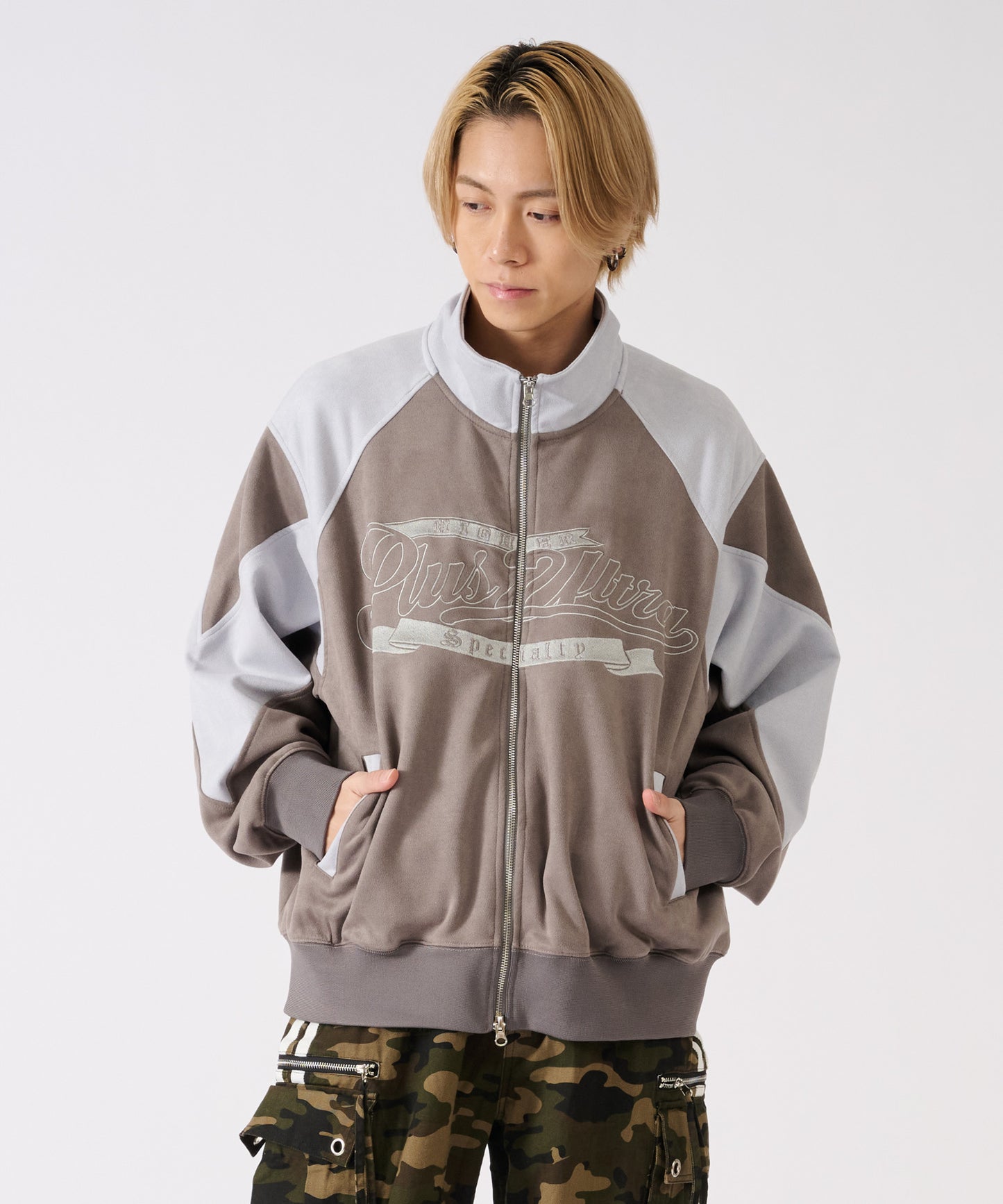 配色切り替えトラックジャケット