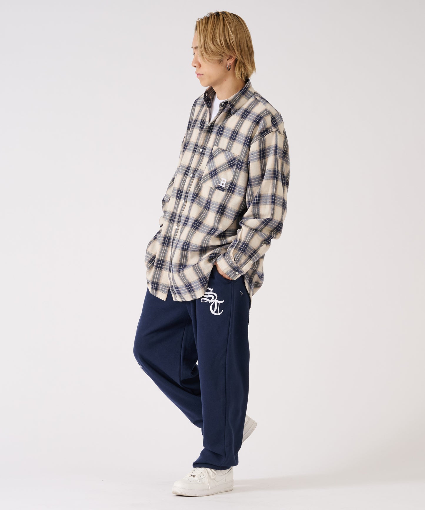 ビックロゴアップリケパンツ