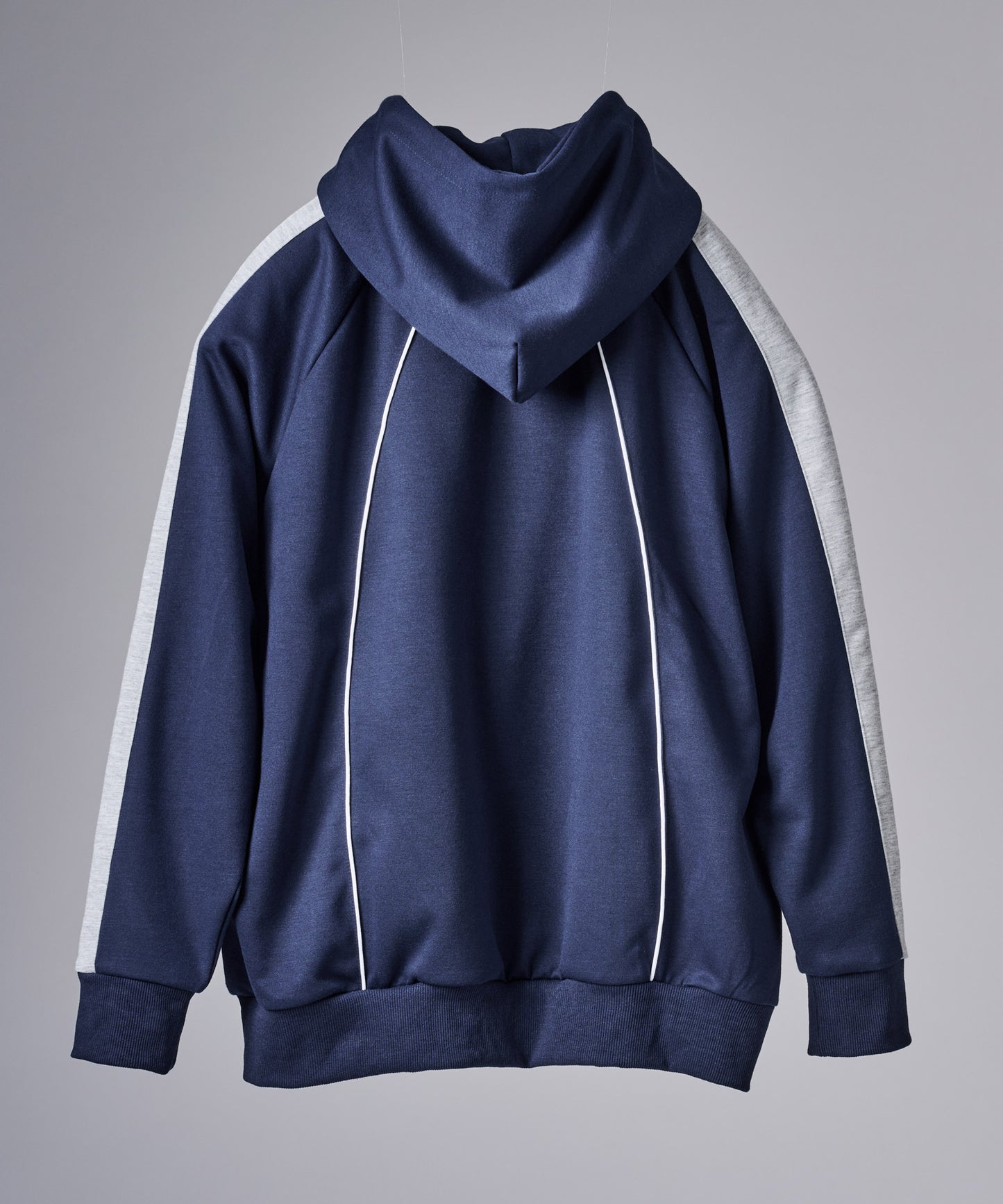 パイピングデザインパーカー